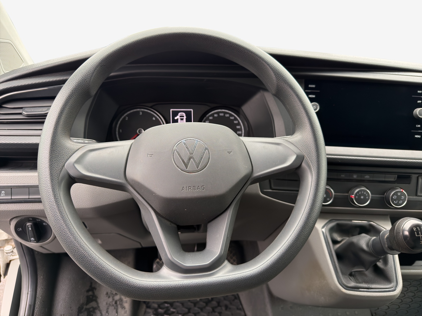 VW T6.1 2.0 TDI 4Motion-image-9