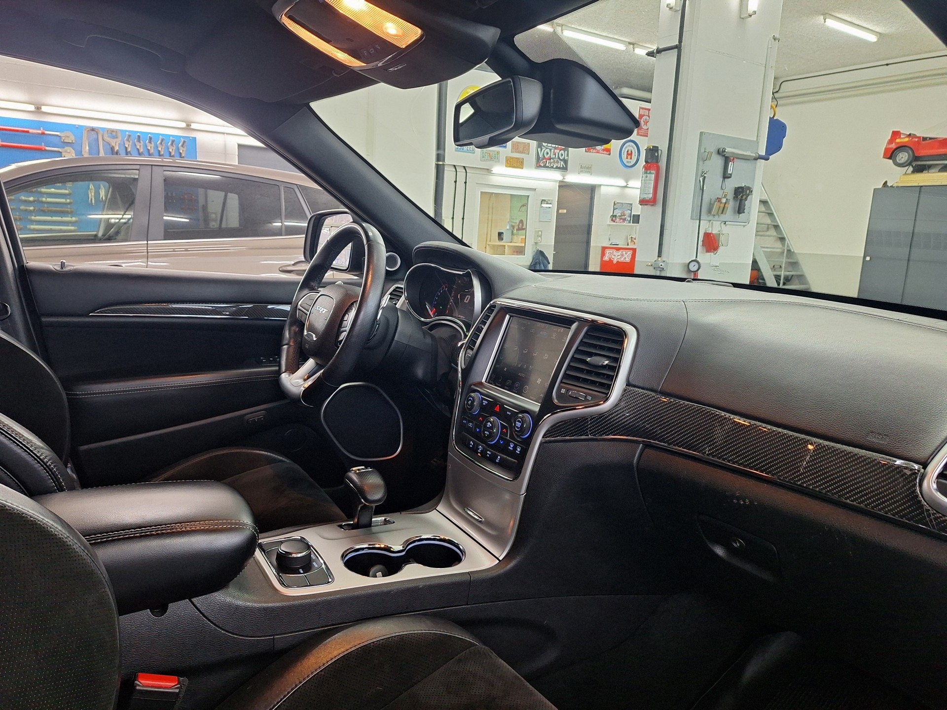 JEEP Grand Cherokee 6.4 V8 HEMI SRT8 Automatic 🔥Facelift mit Anhängerkupplung🔥AB MFK 27.02.26🔥-image-10