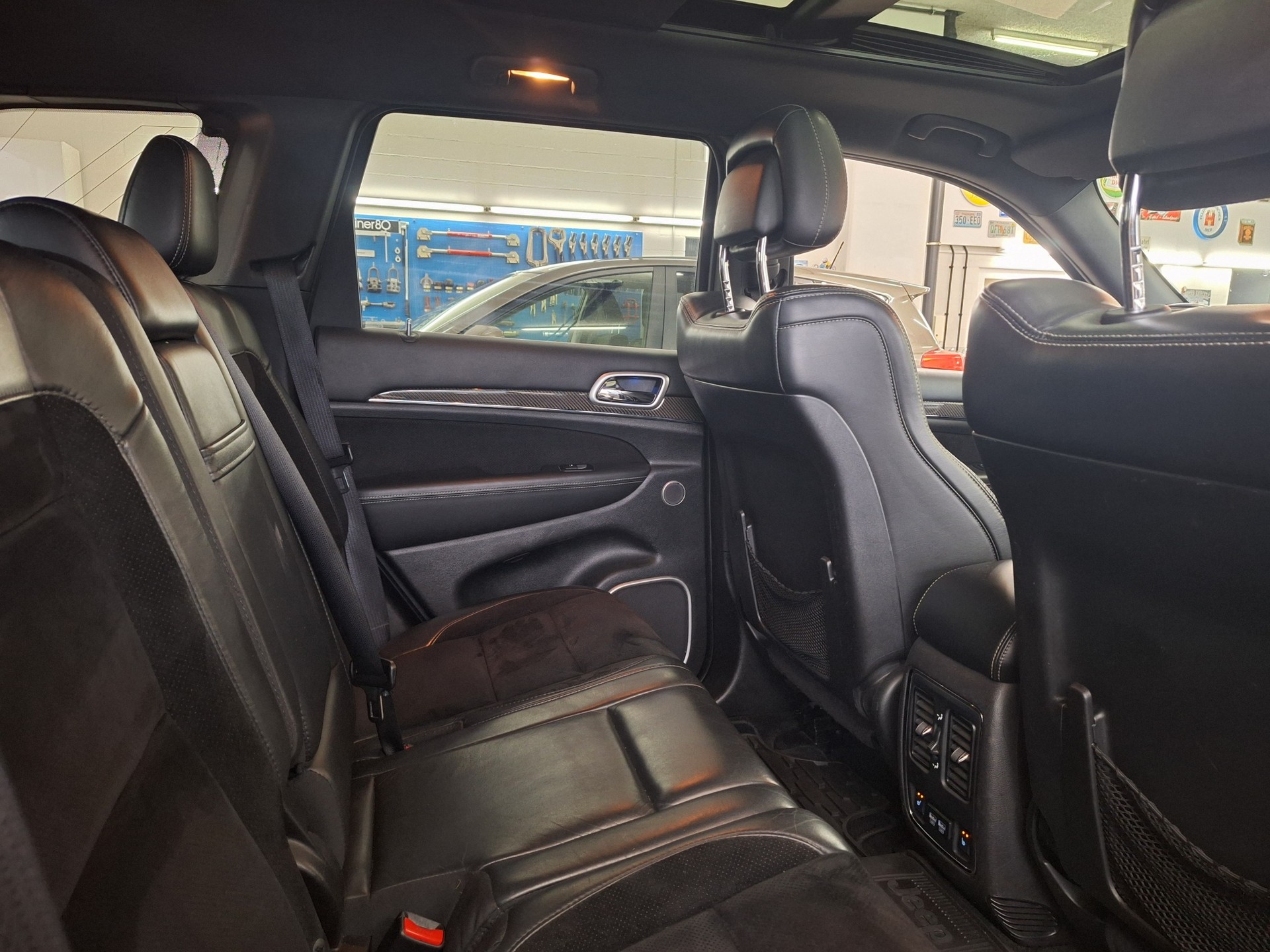 JEEP Grand Cherokee 6.4 V8 HEMI SRT8 Automatic 🔥Facelift mit Anhängerkupplung🔥AB MFK 27.02.26🔥-image-14