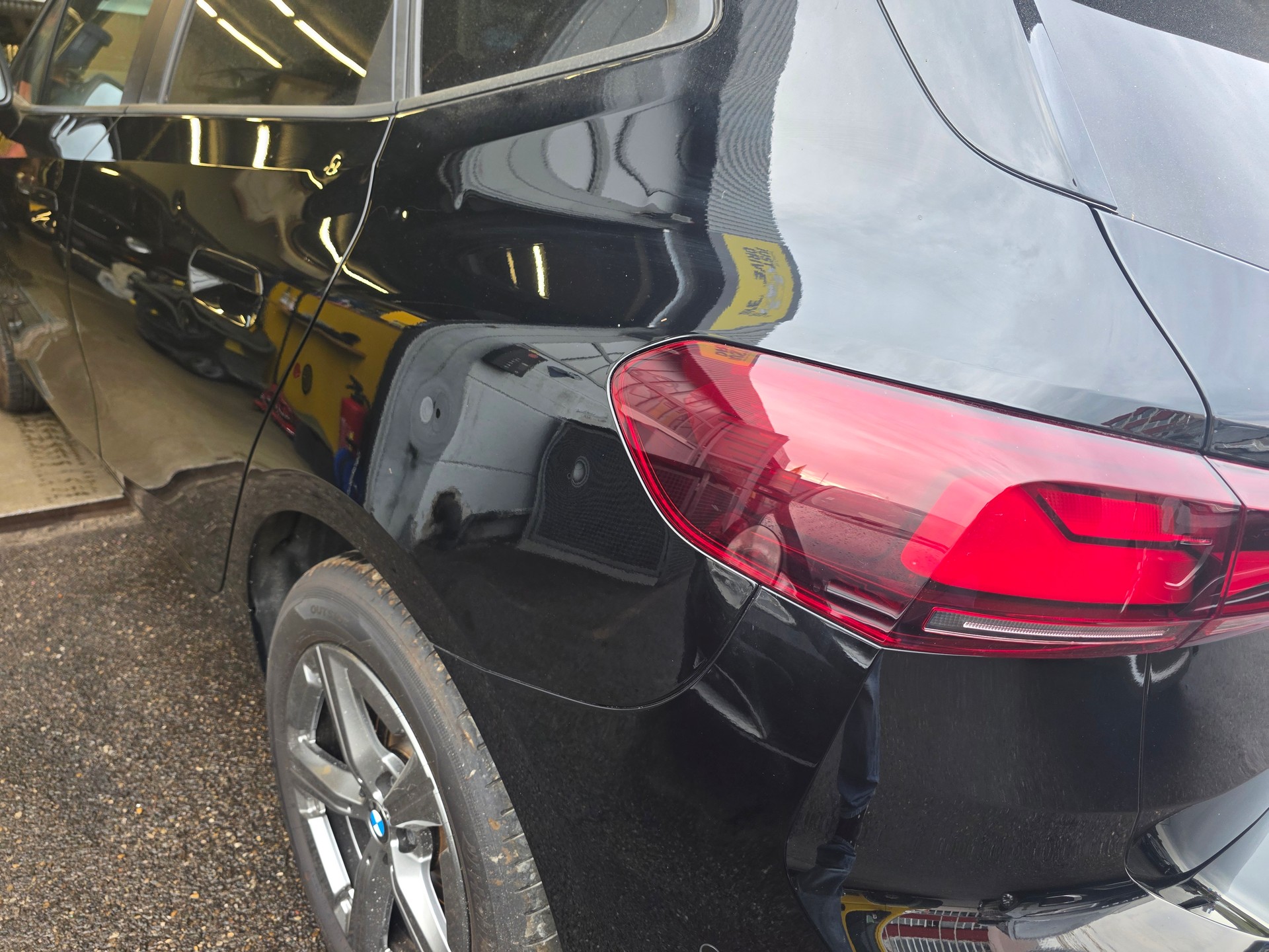 BMW 220i Active Tourer DKG-image-21