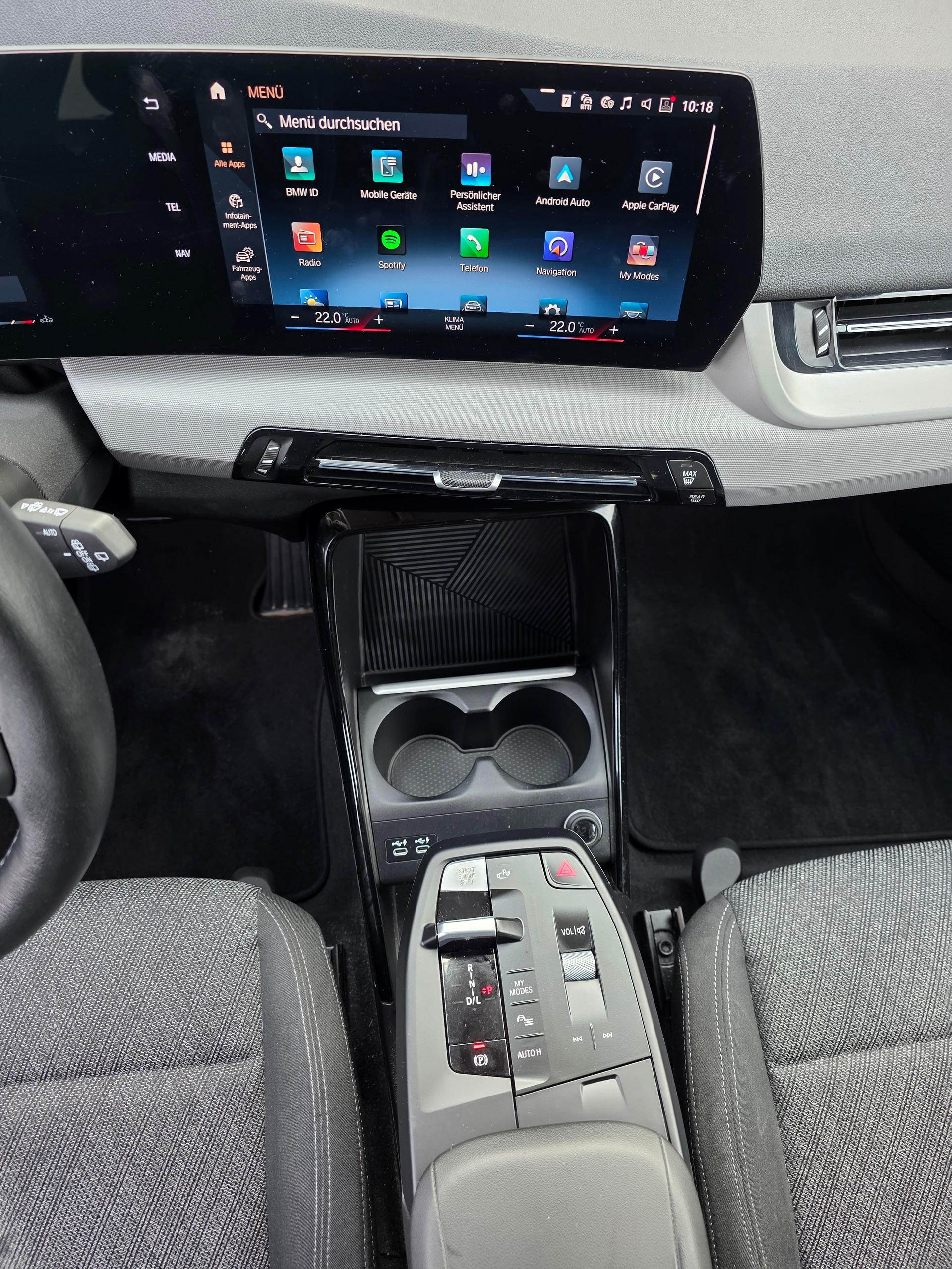BMW 220i Active Tourer DKG-image-11