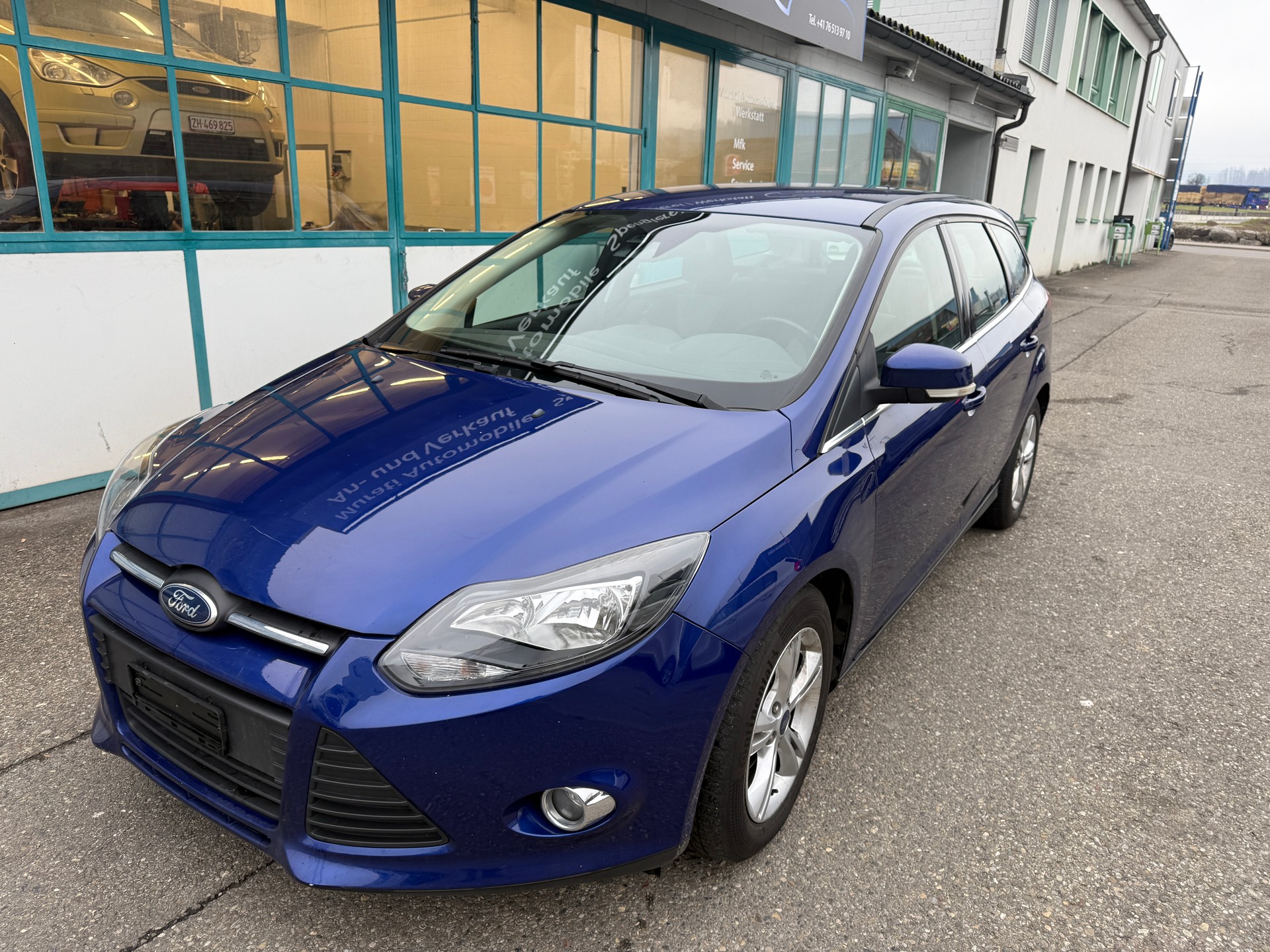 FORD Focus 1.0 SCTi Trend-image-1