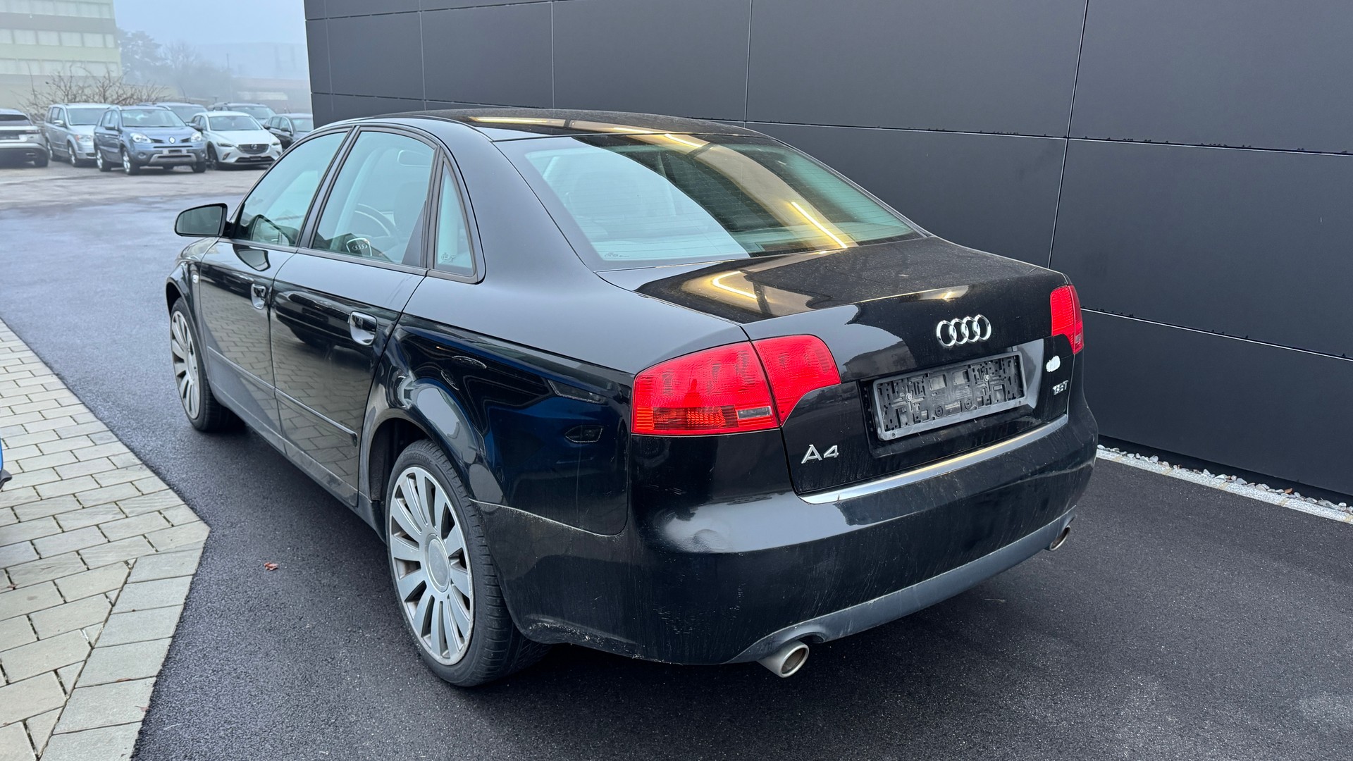 AUDI A4 Limousine 1.8 T-image-3