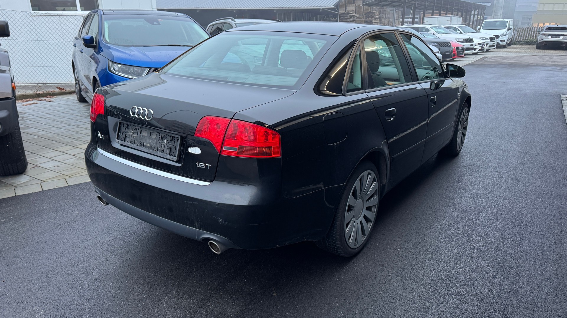 AUDI A4 Limousine 1.8 T-image-2