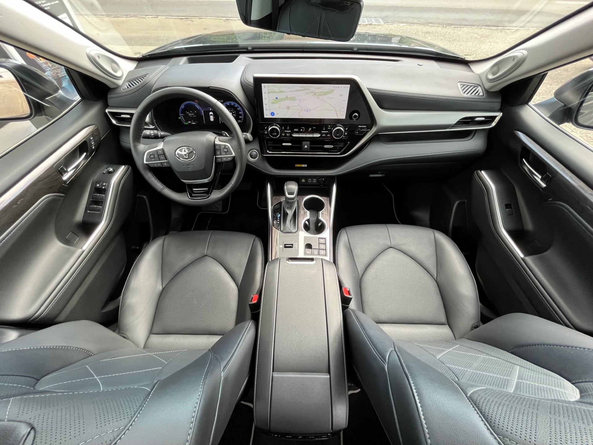 TOYOTA Highlander 2.5 HSD Premium e-CVT-image-8