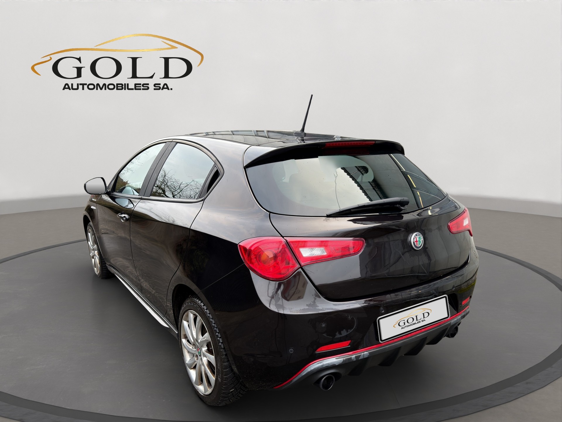 ALFA ROMEO Giulietta 2.0 JTDM Veloce TCT-image-10