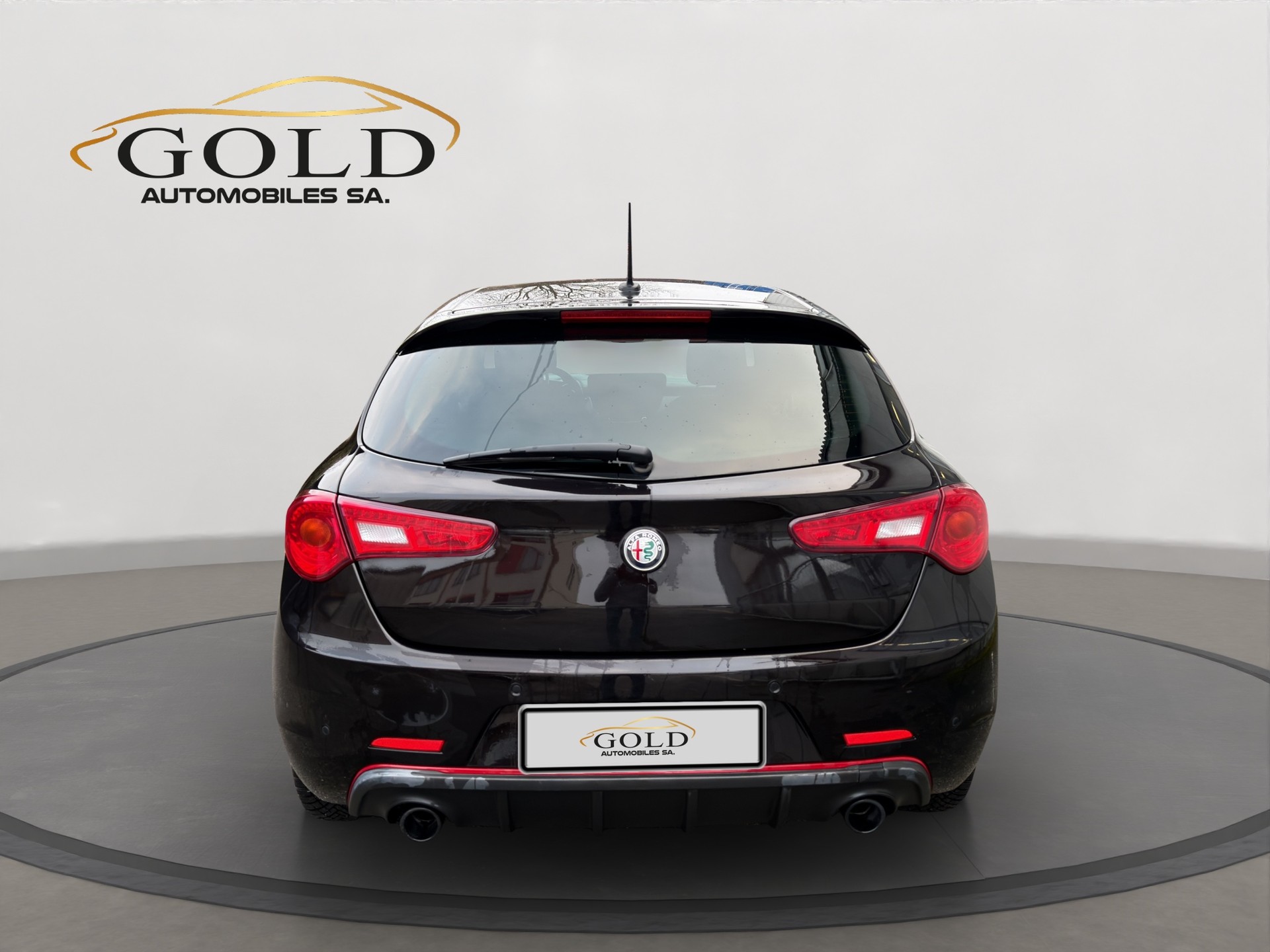ALFA ROMEO Giulietta 2.0 JTDM Veloce TCT-image-14