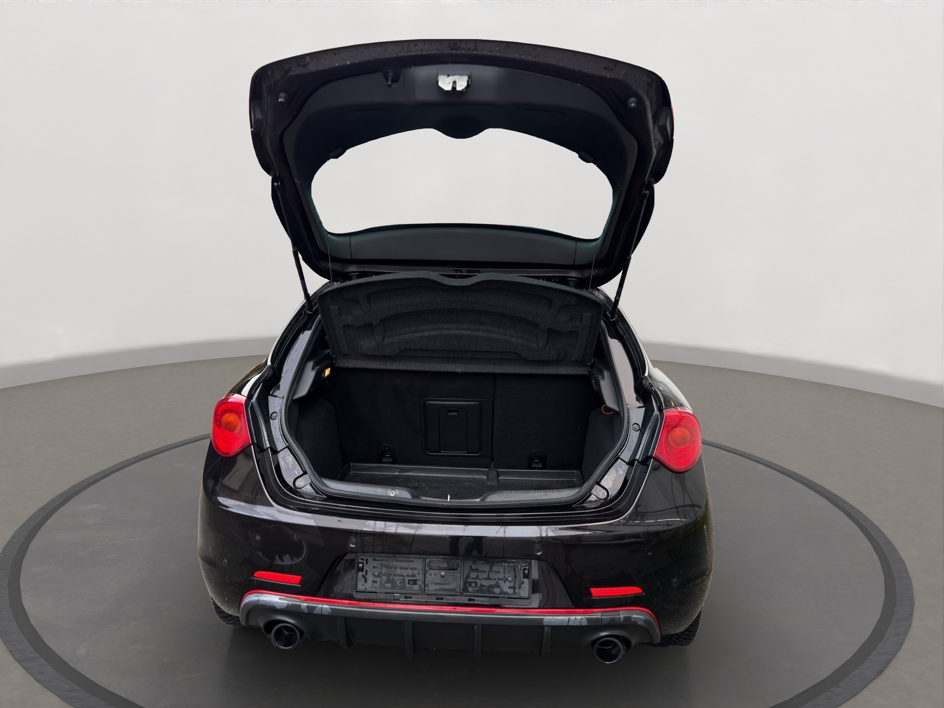 ALFA ROMEO Giulietta 2.0 JTDM Veloce TCT-image-15