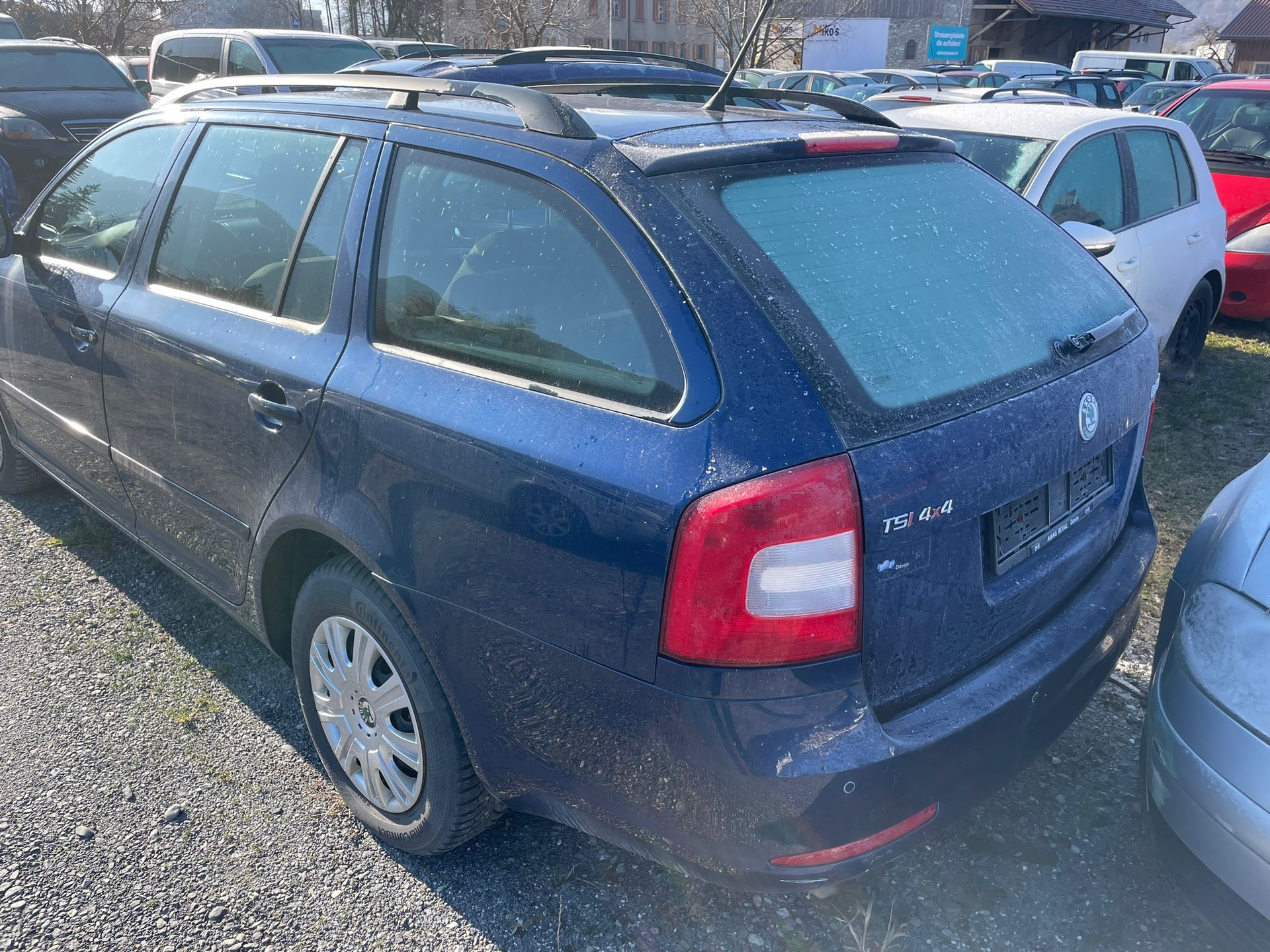 SKODA Octavia Combi 1.8 TSI 4x4-image-11