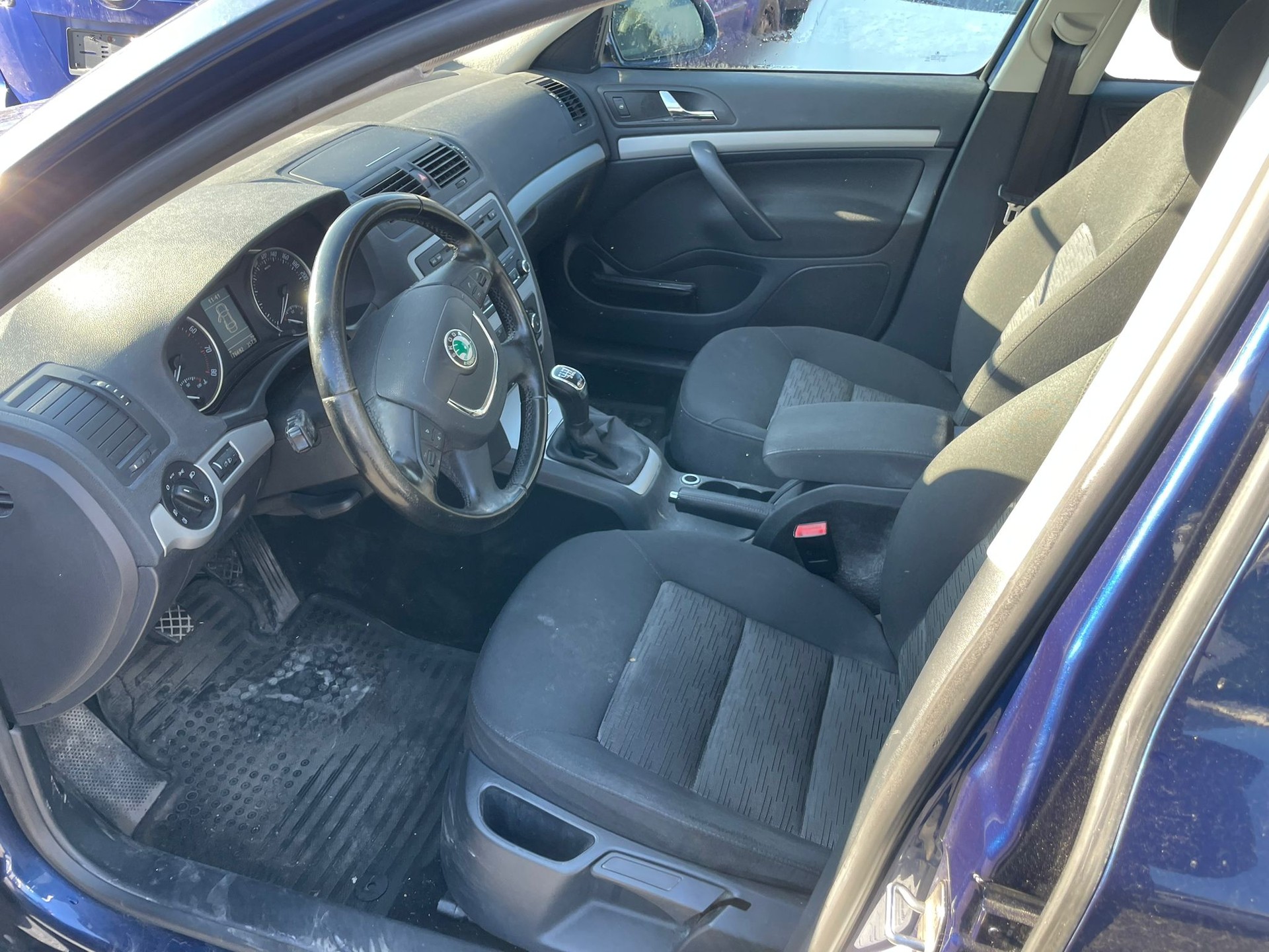 SKODA Octavia Combi 1.8 TSI 4x4-image-8