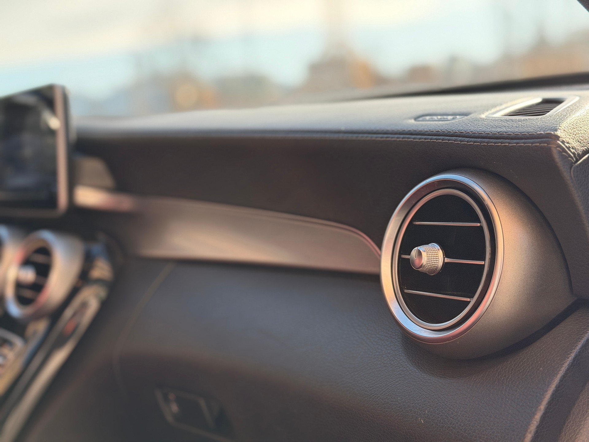 MERCEDES-BENZ C 220 BlueTEC AMG Line 7G-Tronic-image-26