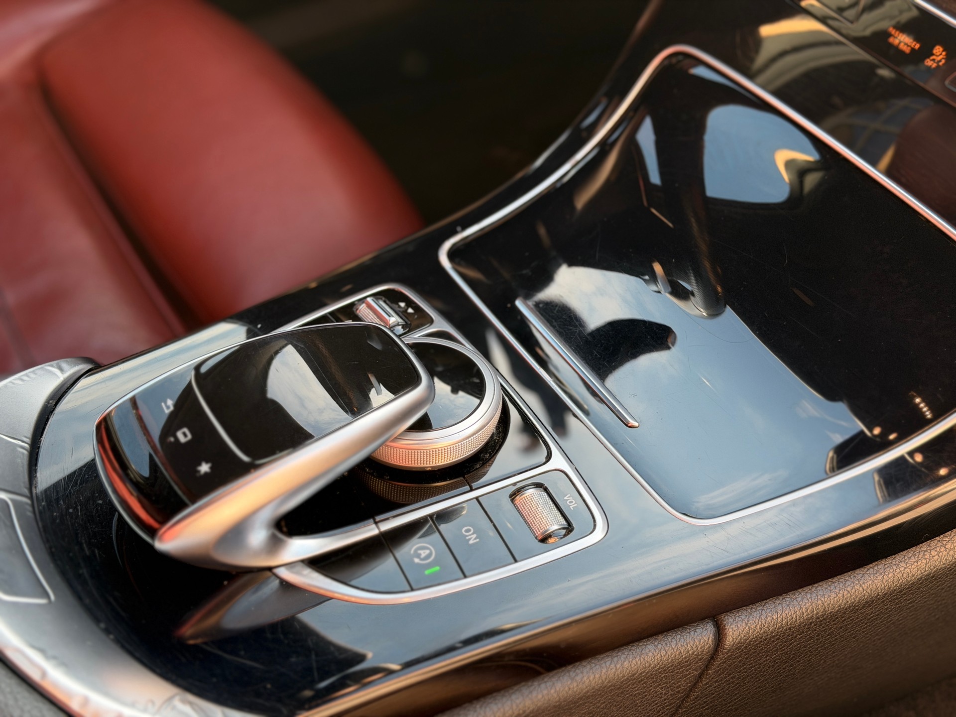 MERCEDES-BENZ C 220 BlueTEC AMG Line 7G-Tronic-image-29
