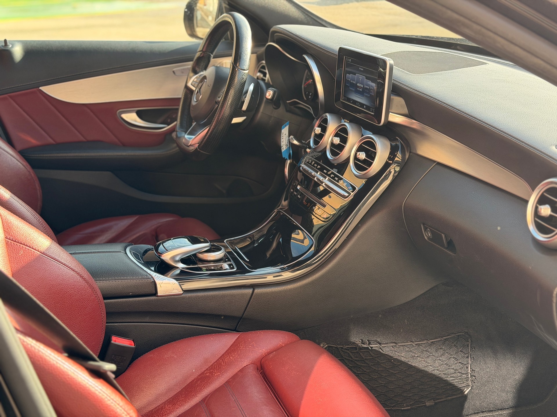 MERCEDES-BENZ C 220 BlueTEC AMG Line 7G-Tronic-image-24