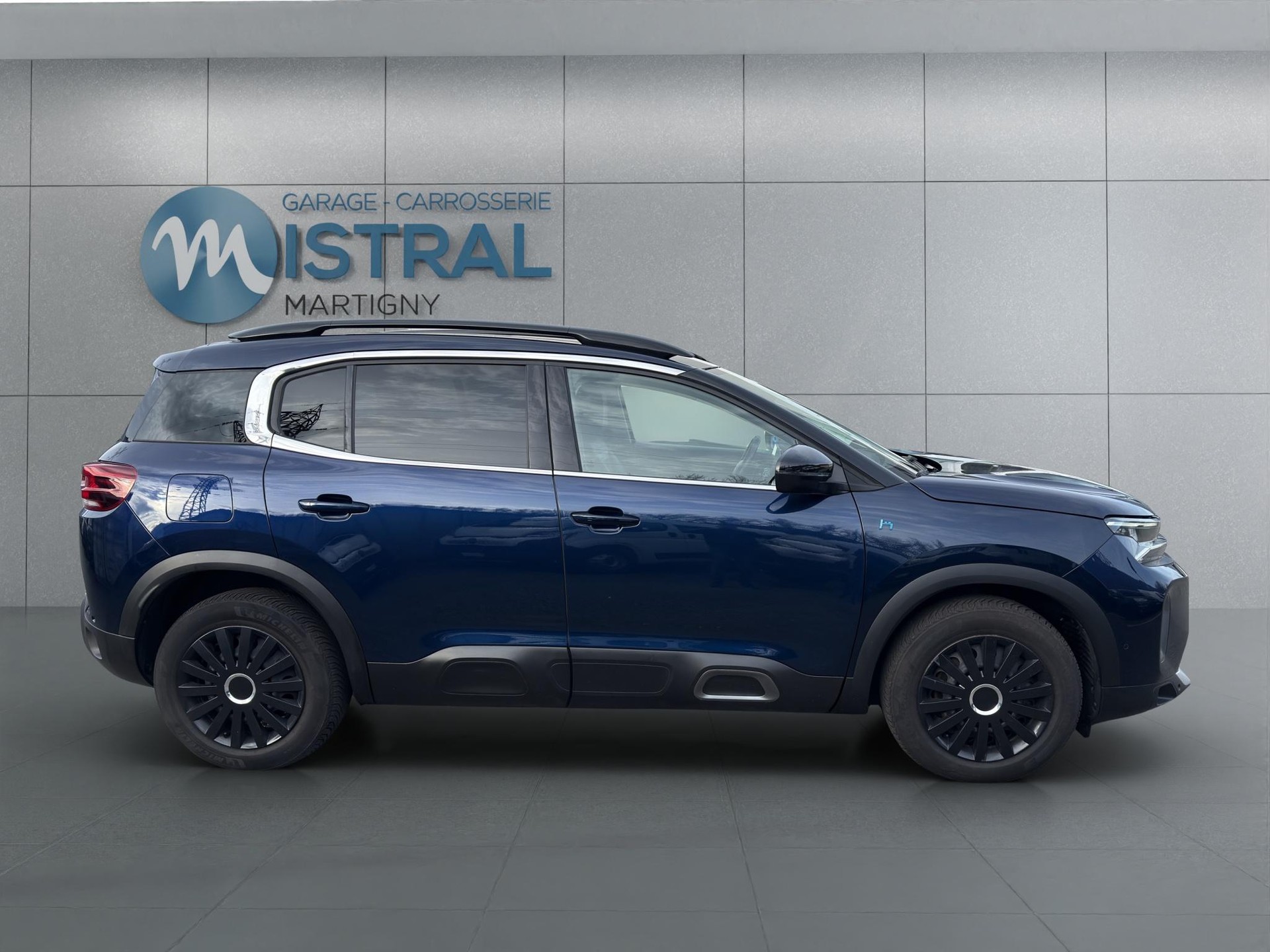 CITROEN C5 Aircross 1.6 Plug-in Hybrid Shine Pack-image-4