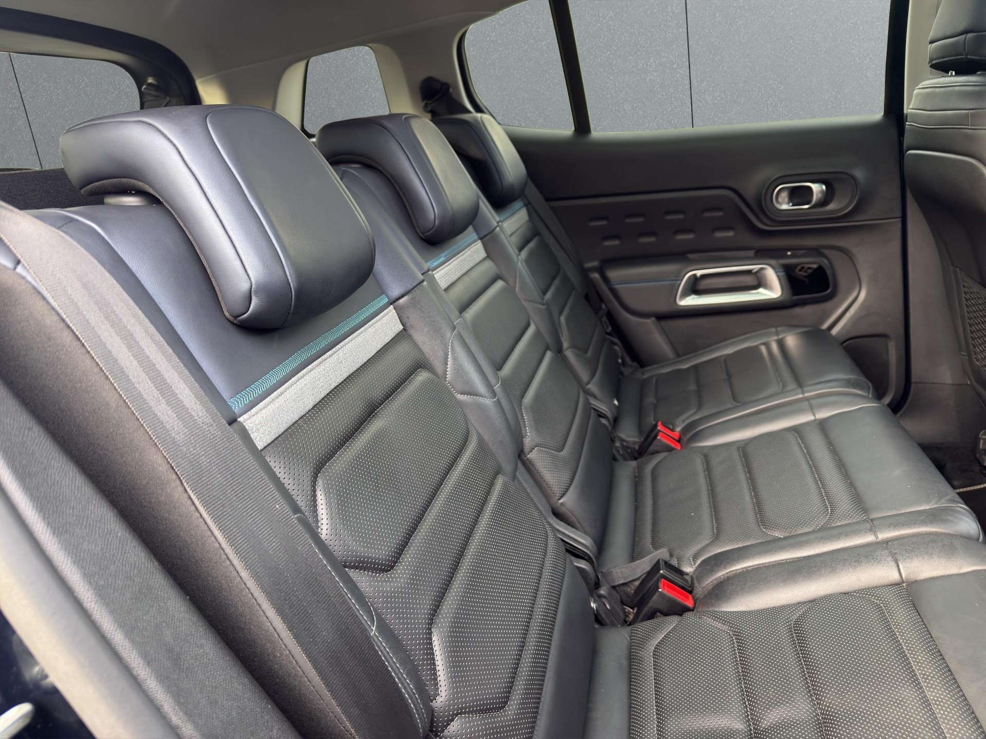 CITROEN C5 Aircross 1.6 Plug-in Hybrid Shine Pack-image-15
