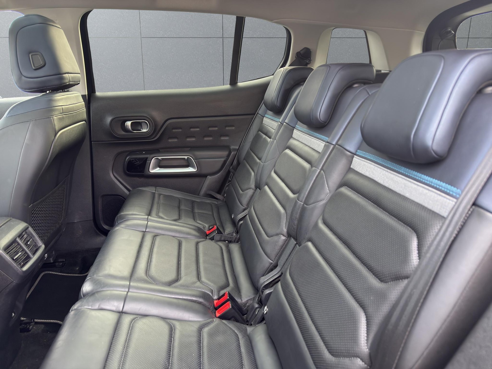 CITROEN C5 Aircross 1.6 Plug-in Hybrid Shine Pack-image-10