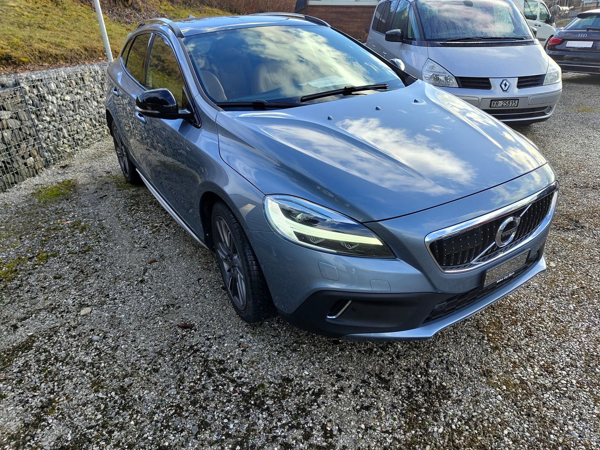 VOLVO V40 Cross Country T5 AWD Summum Geartronic-image-1