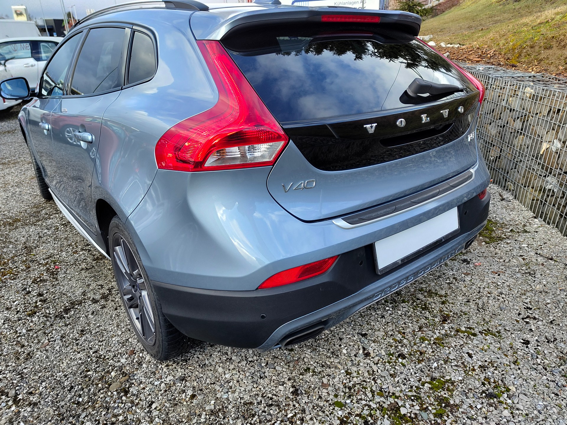 VOLVO V40 Cross Country T5 AWD Summum Geartronic-image-3