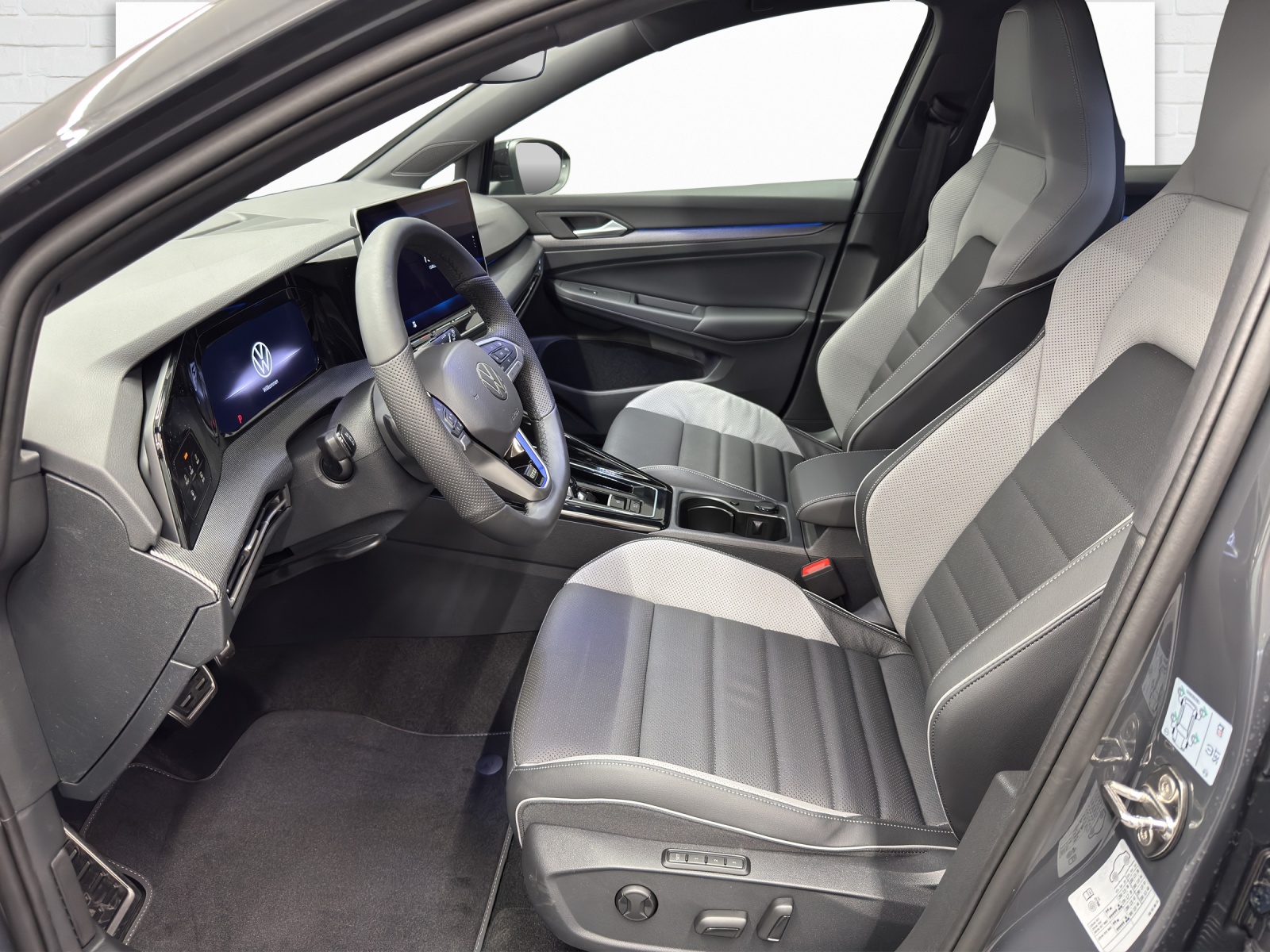 VW Golf VIII 1.5 TSI PHEV GTE DSG-image-6