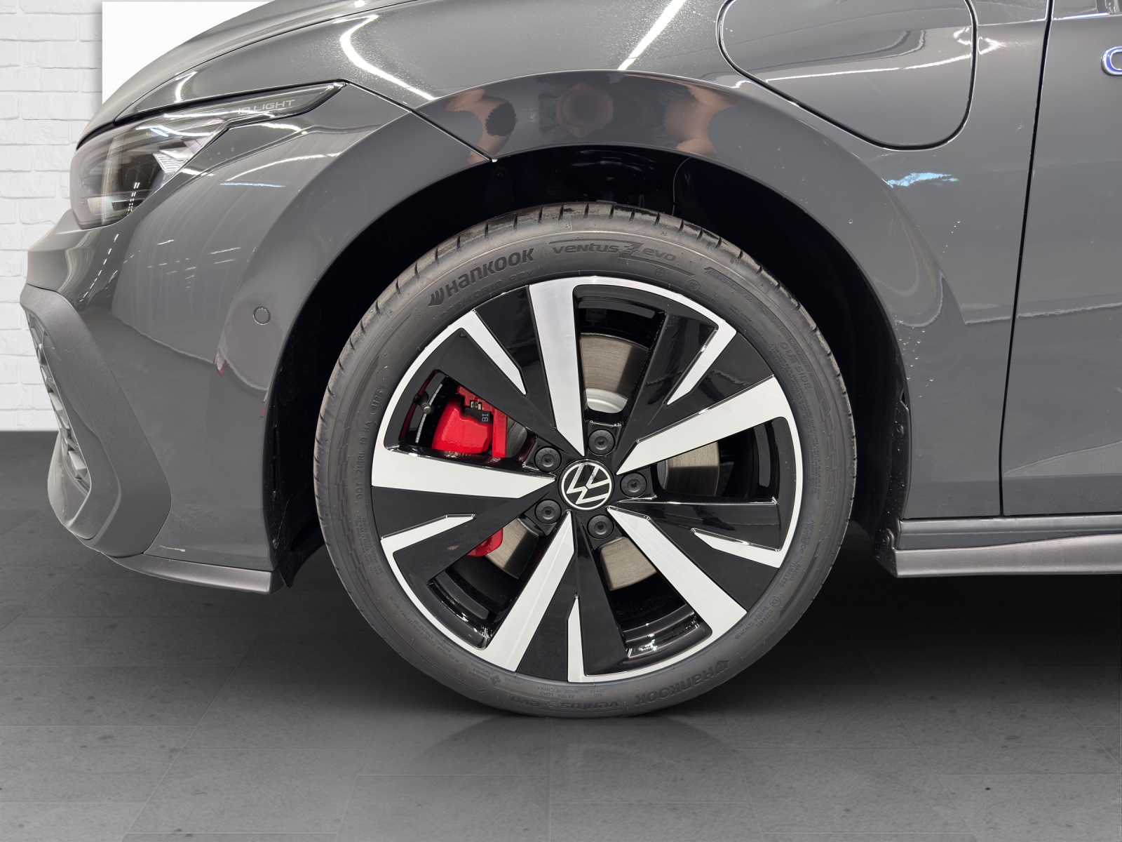 VW Golf VIII 1.5 TSI PHEV GTE DSG-image-5