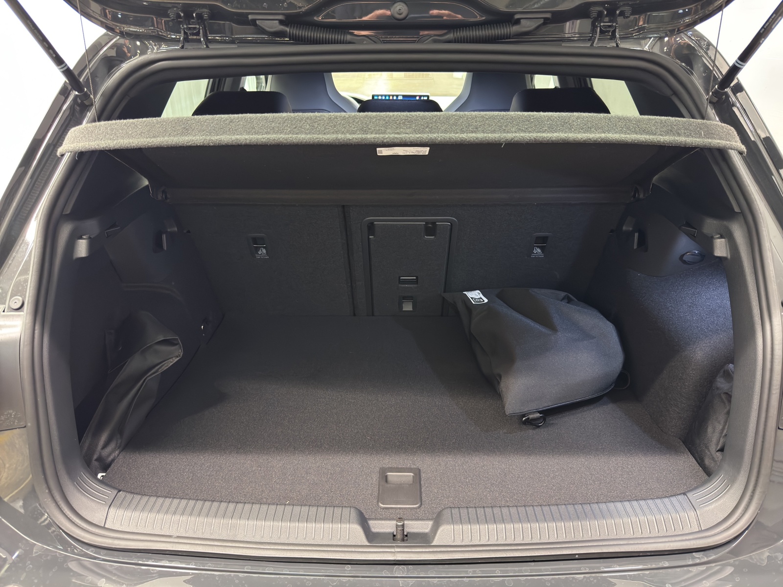 VW Golf VIII 1.5 TSI PHEV GTE DSG-image-10