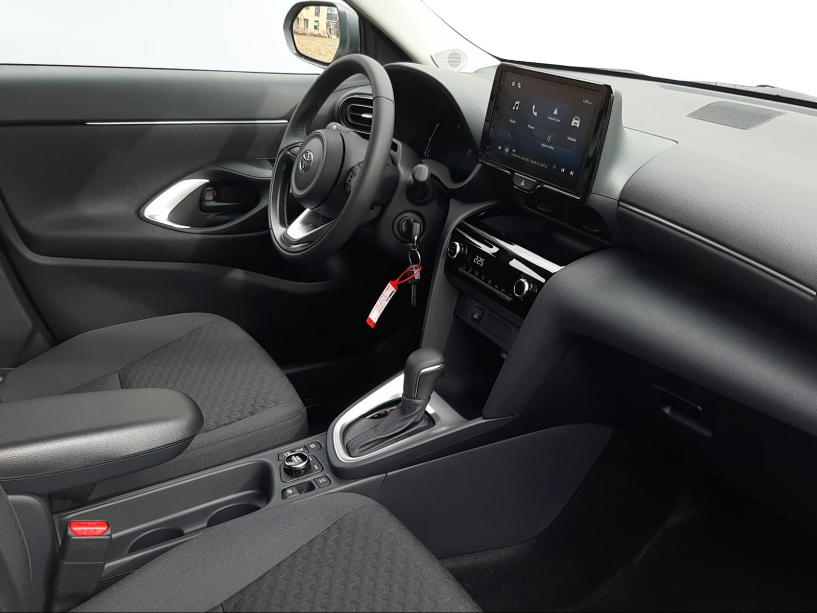 TOYOTA Yaris Cross 1.5 VVT-i HSD Comfort AWD-i-image-13