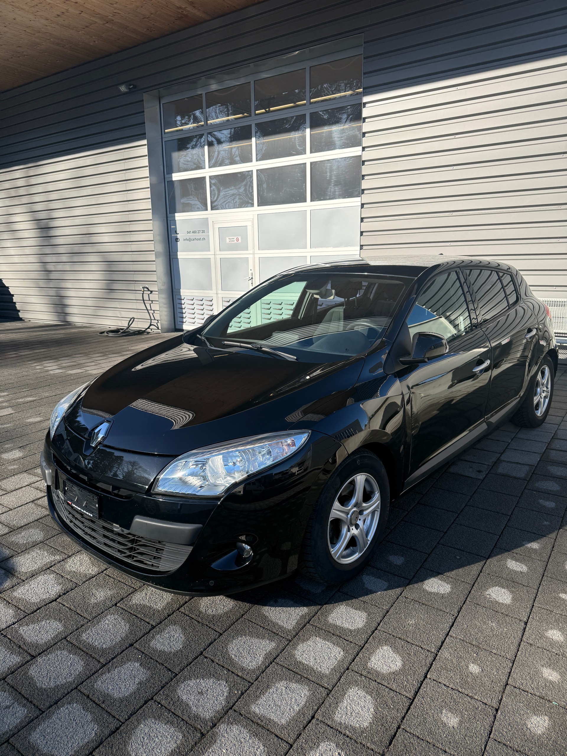 RENAULT Mégane 1.4 16V Turbo Expression-image-2