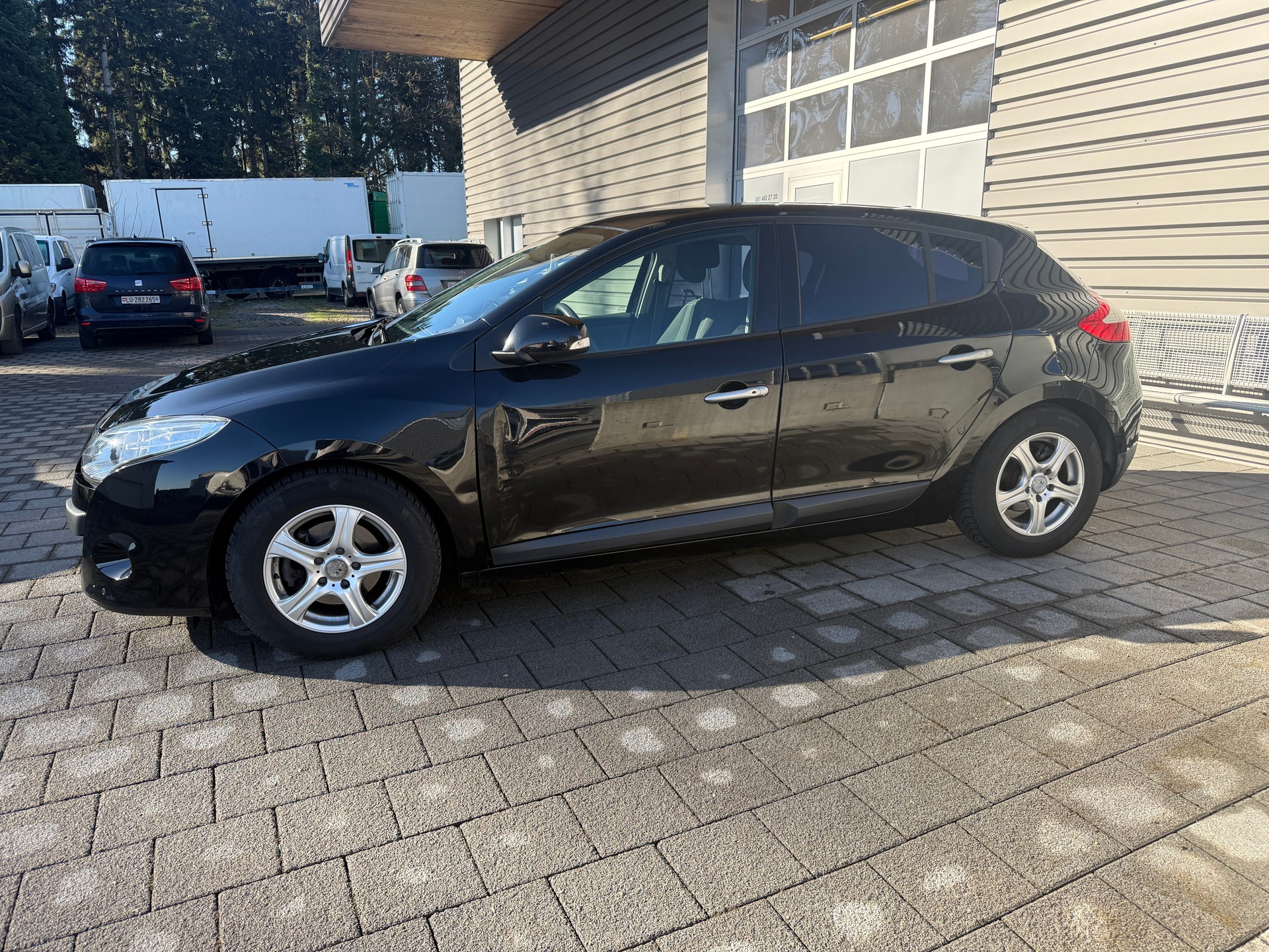 RENAULT Mégane 1.4 16V Turbo Expression-image-3