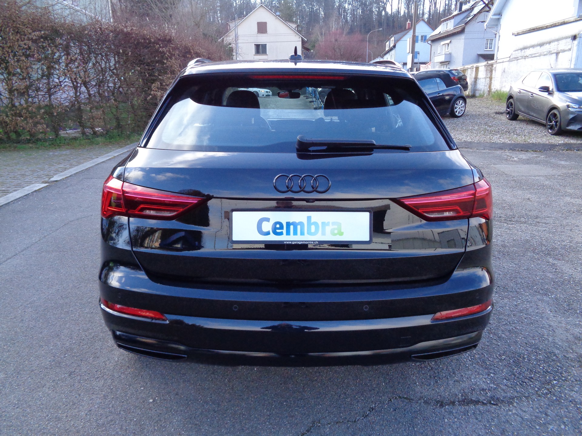 AUDI Q3 40 TDI advanced Attraction quattro S-tronic-image-3