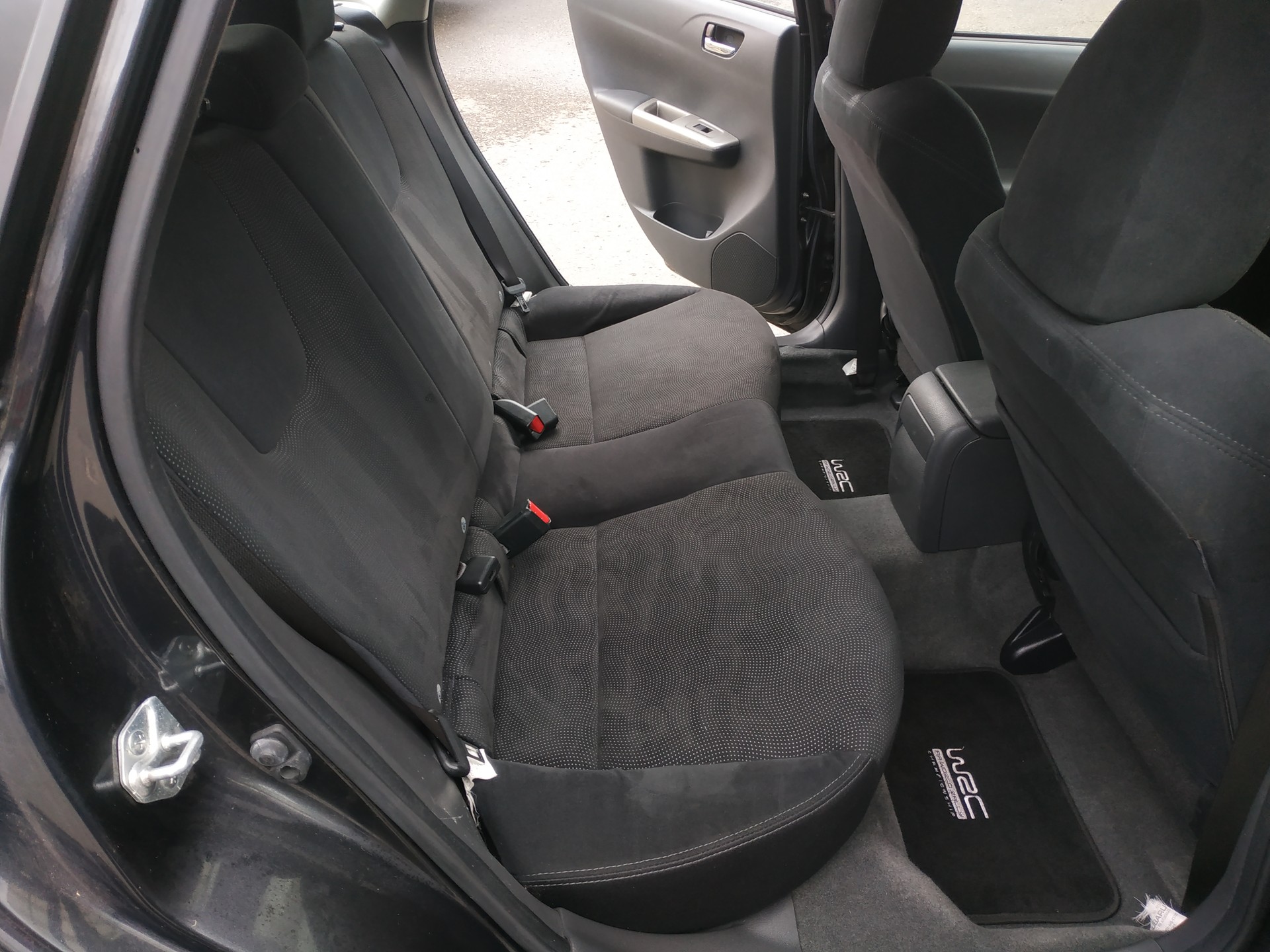 SUBARU Impreza 1.5R Swiss-image-15