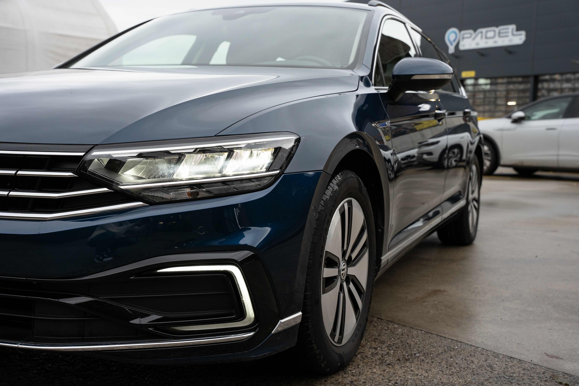 VW Passat Variant 1.4 TSI GTE Hybrid DSG-image-3