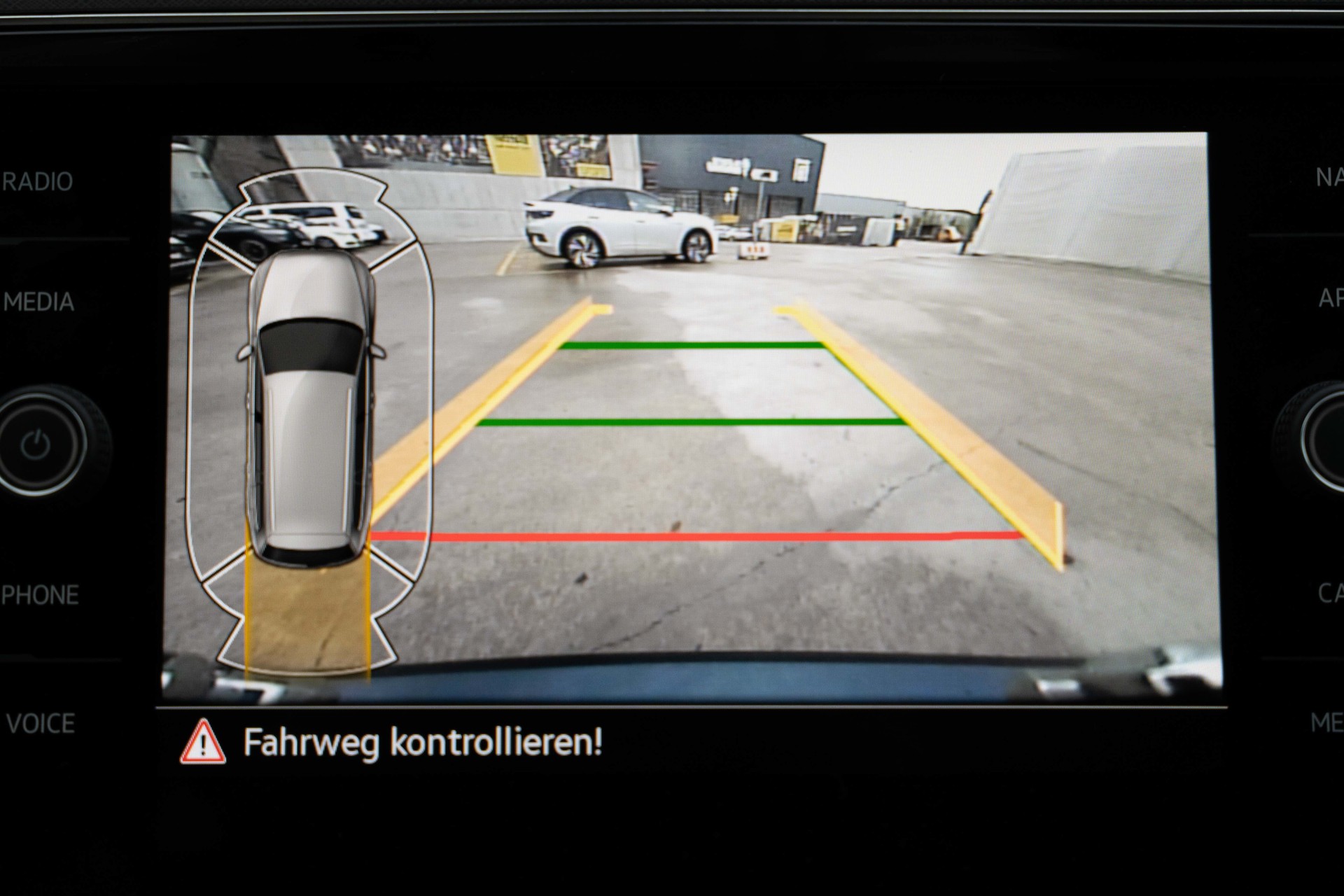 VW Passat Variant 1.4 TSI GTE Hybrid DSG-image-12