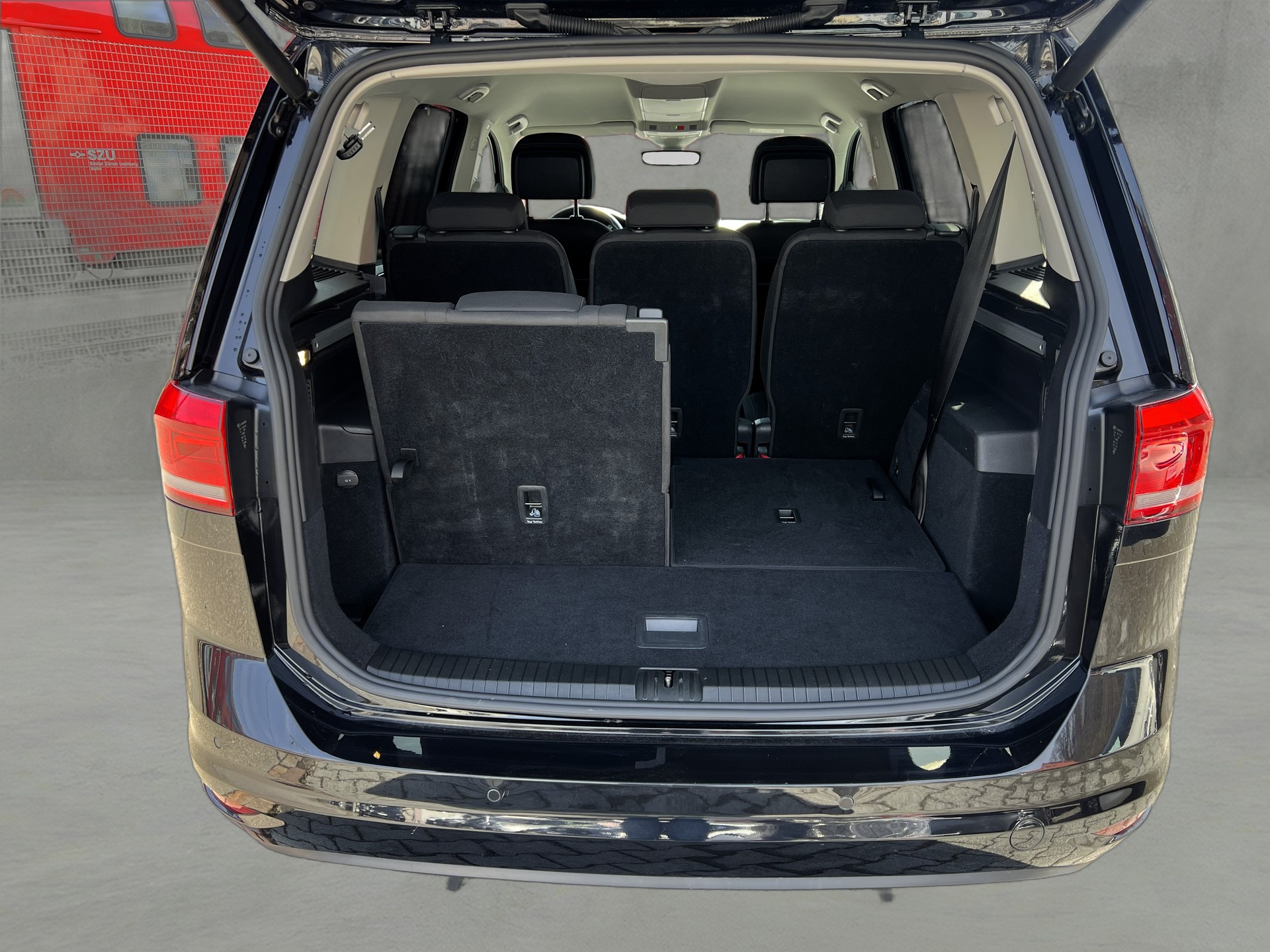 VW Touran 1.5 TSI EVO Highline DSG-image-12
