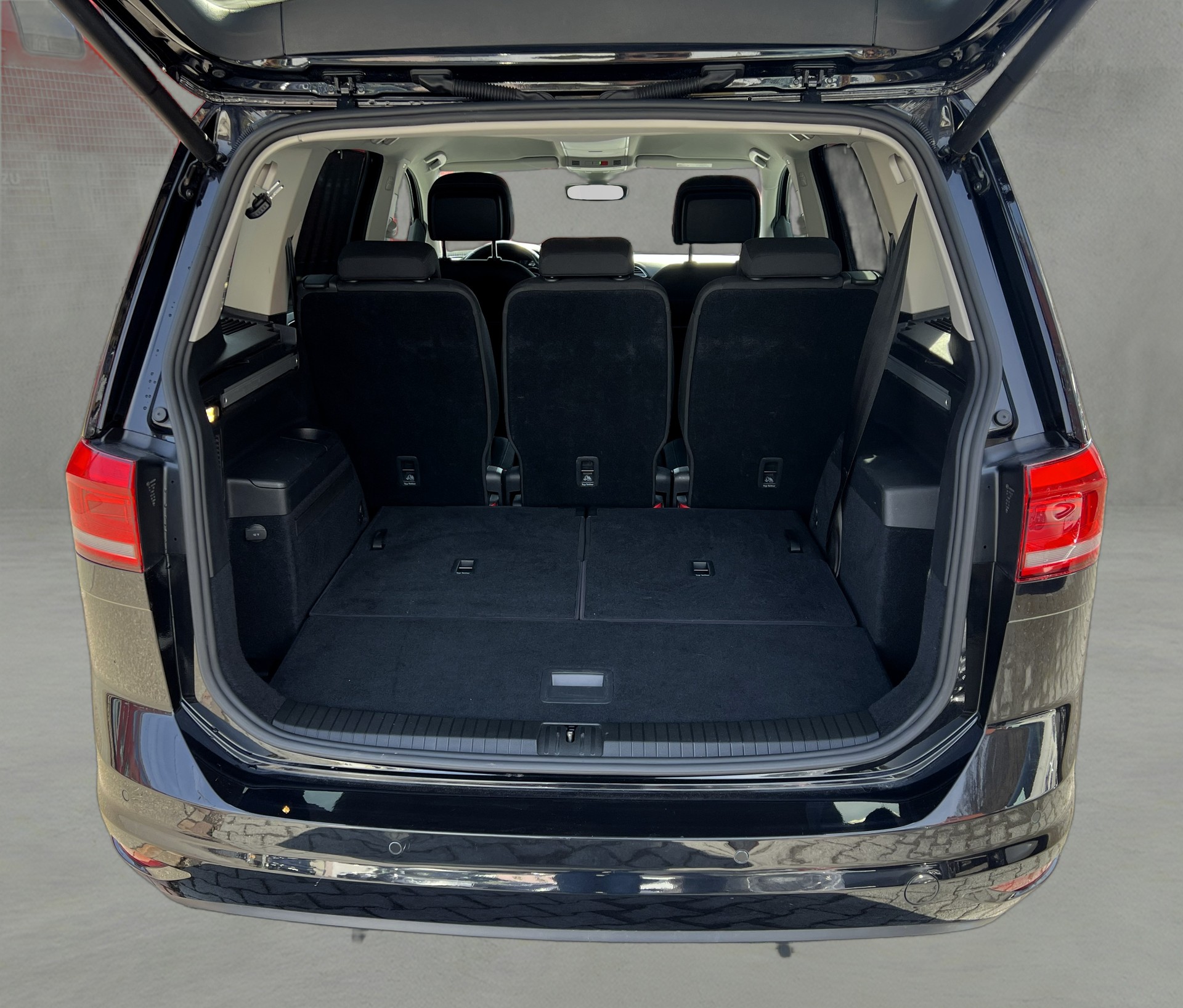 VW Touran 1.5 TSI EVO Highline DSG-image-11