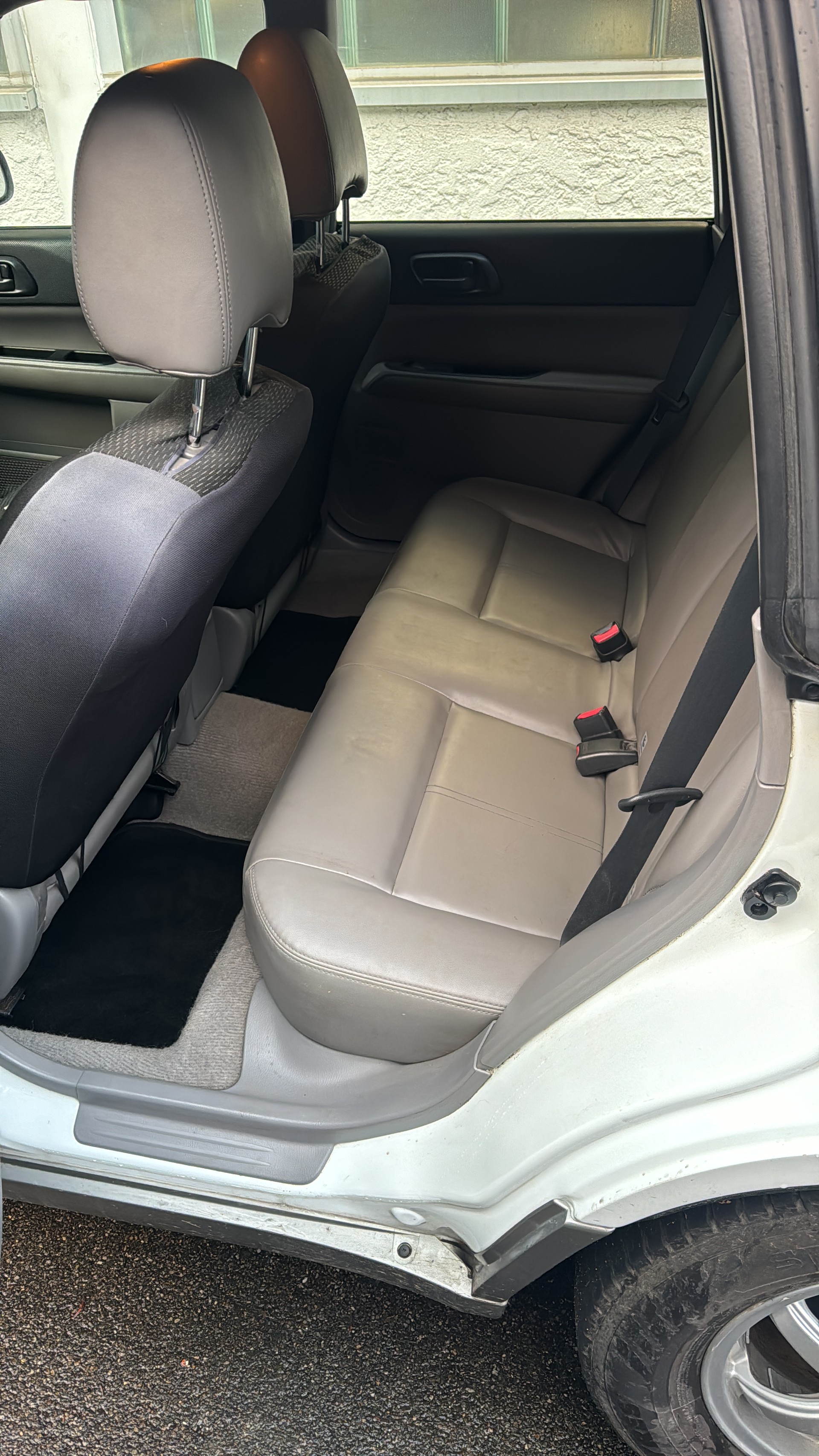 SUBARU Forester 2.0X-showroom-element-3
