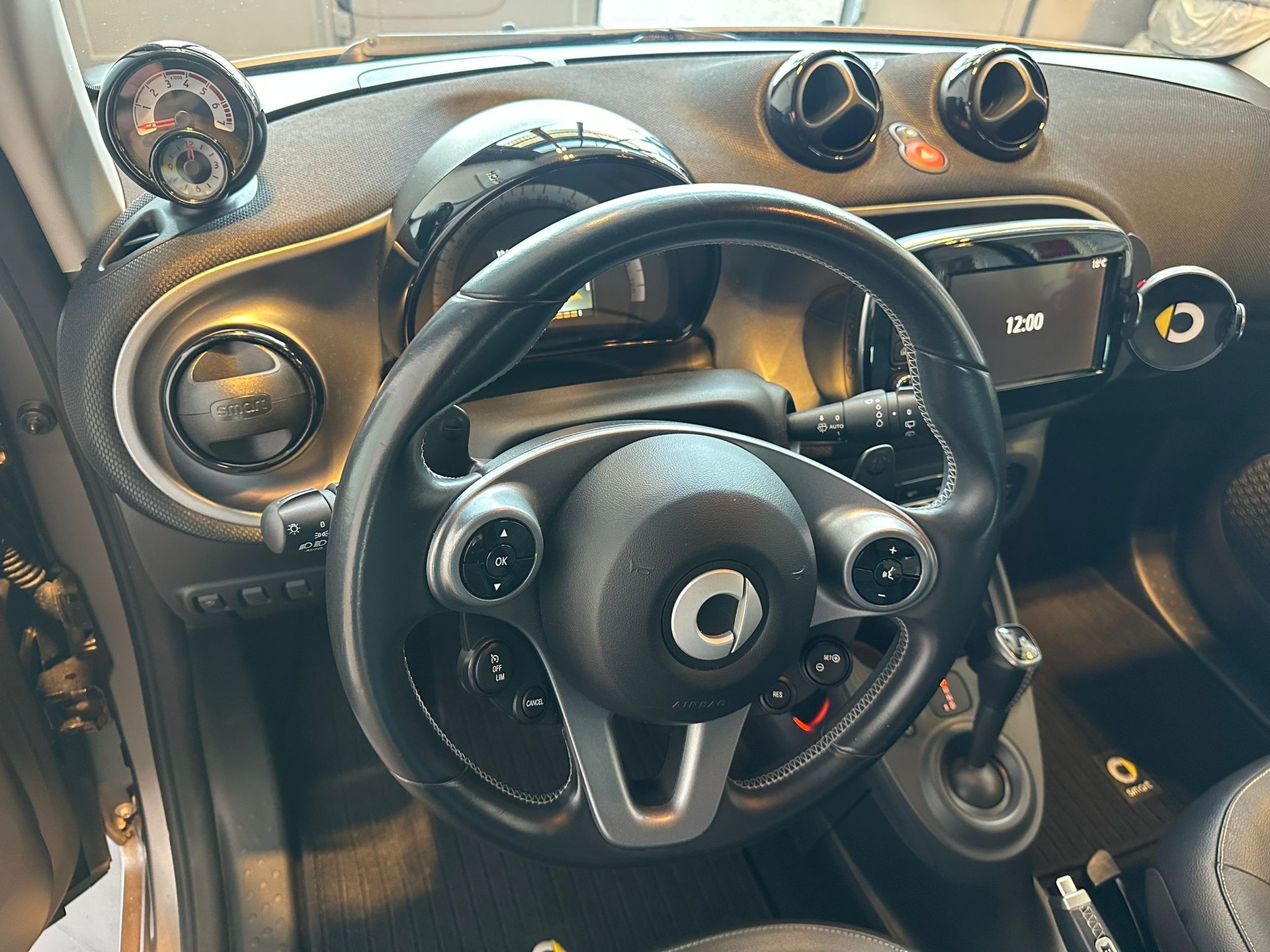 SMART fortwo prime twinmatic-image-11