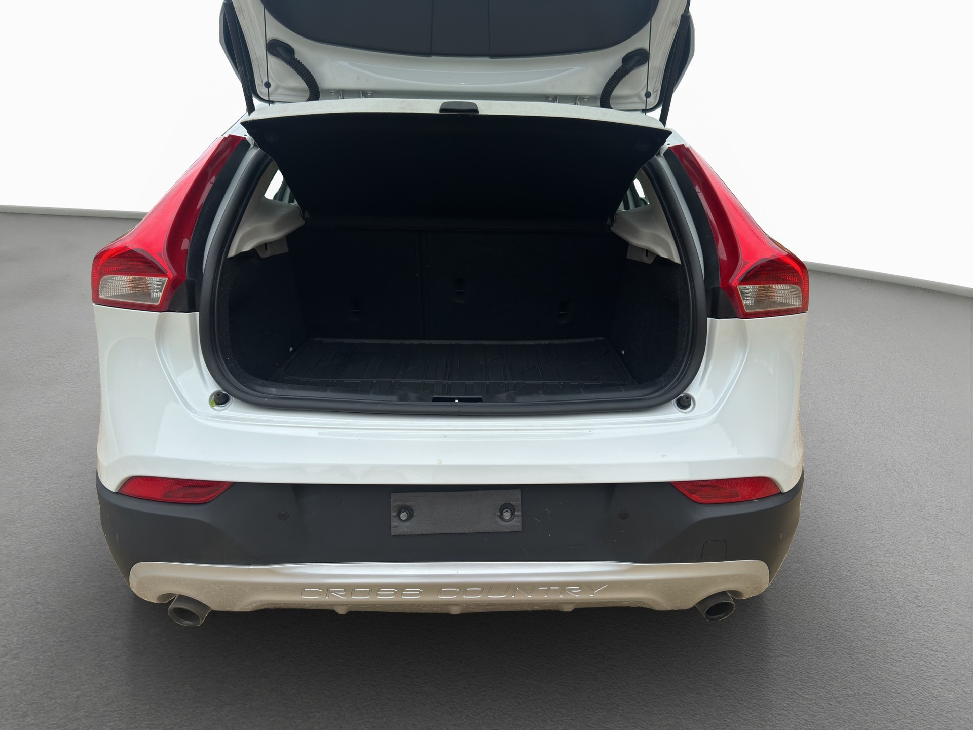 VOLVO V40 Cross Country T4 AWD Ocean Race Geartronic-image-12