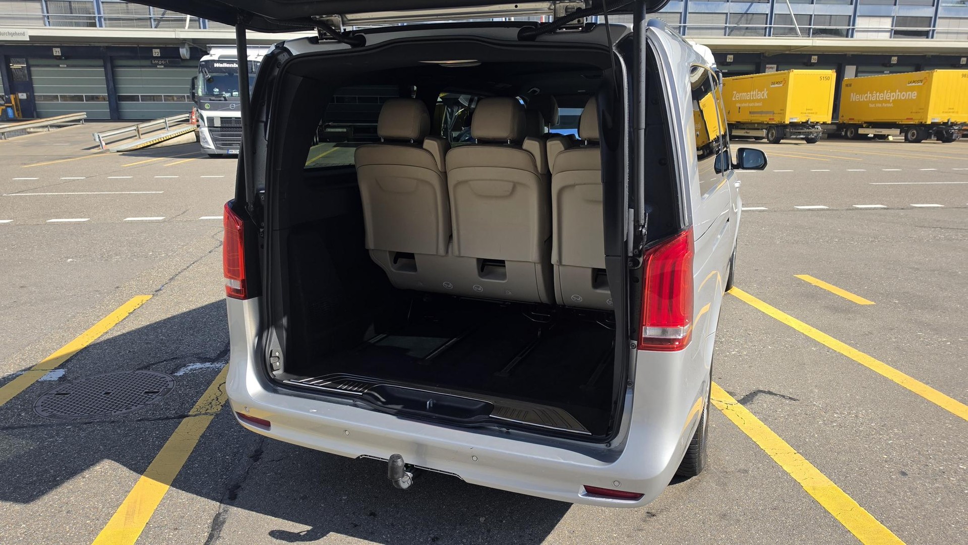 MERCEDES-BENZ V 300 d extralang Swiss Edition 4Matic 9G-Tronic-image-10