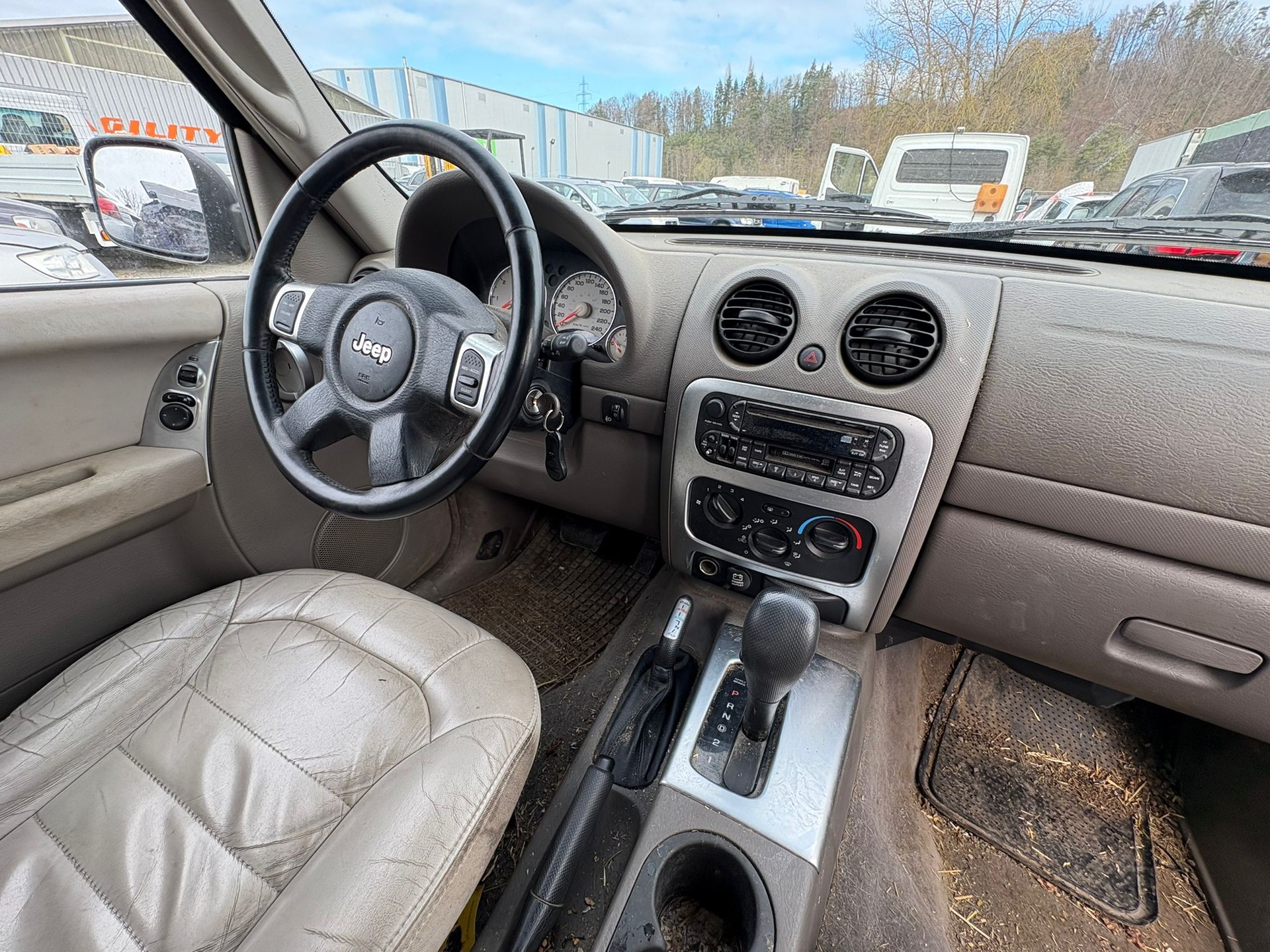 JEEP Cherokee 3.7 V6 Limited-image-6