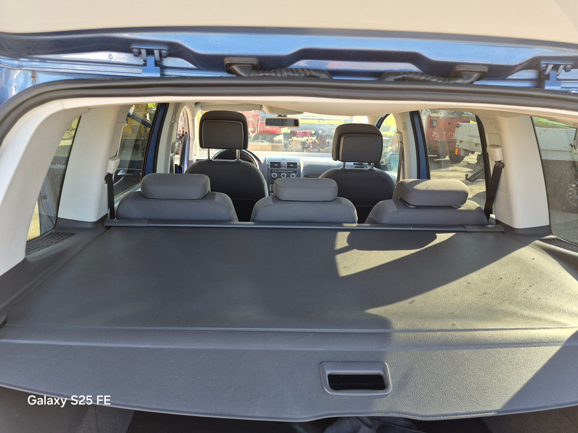 VW TOURAN-image-11