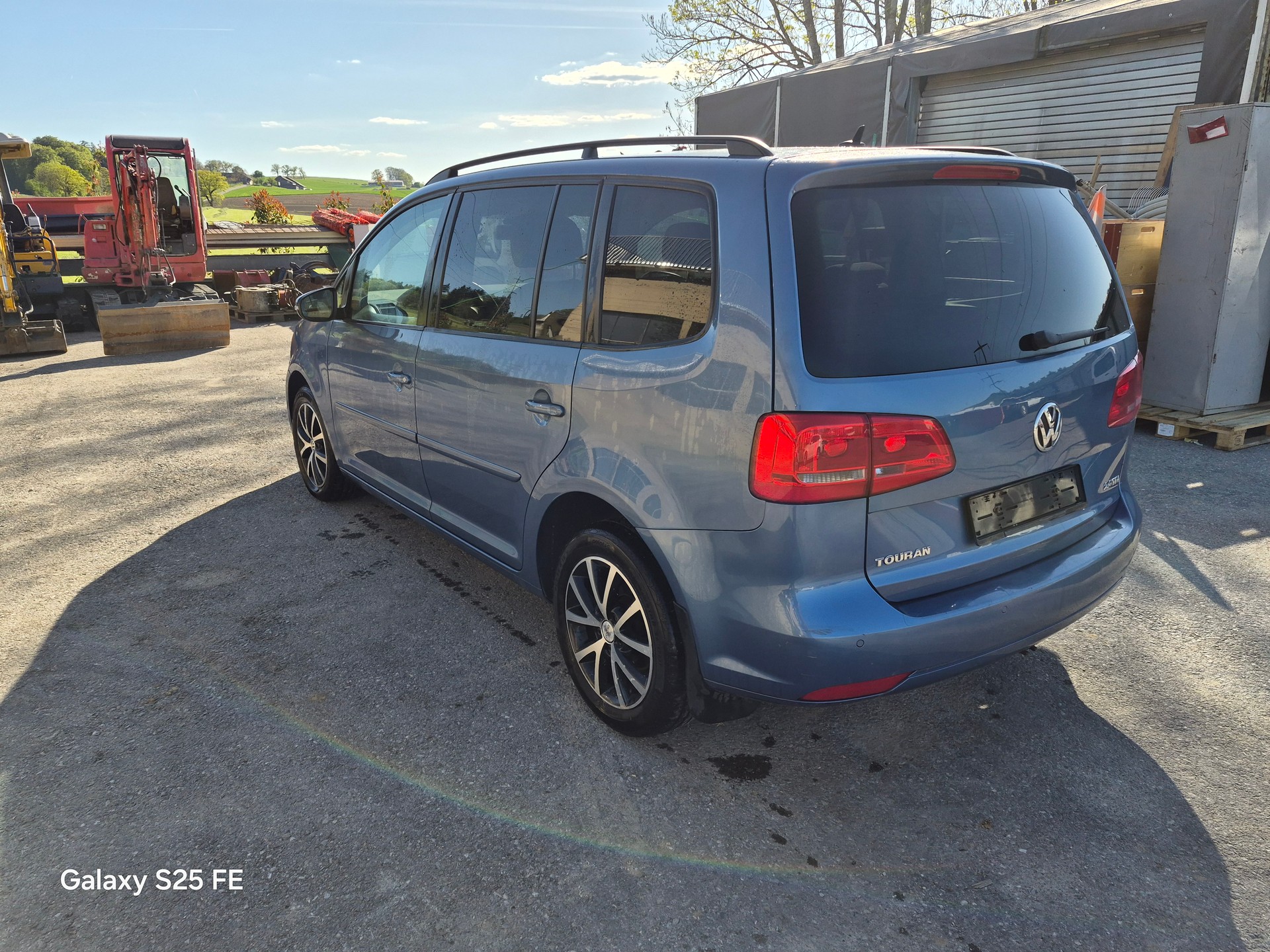 VW TOURAN-image-3