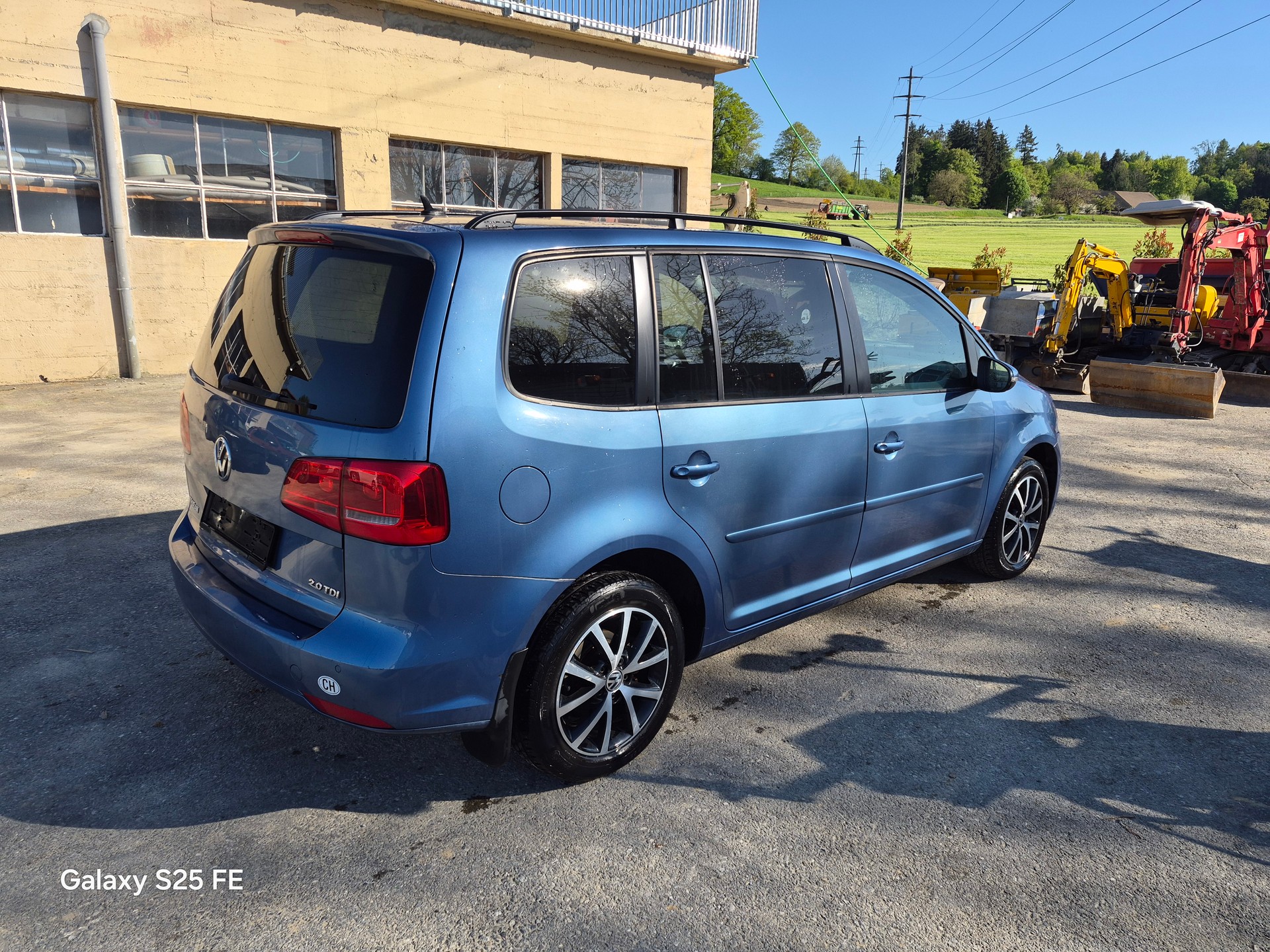 VW TOURAN-image-5