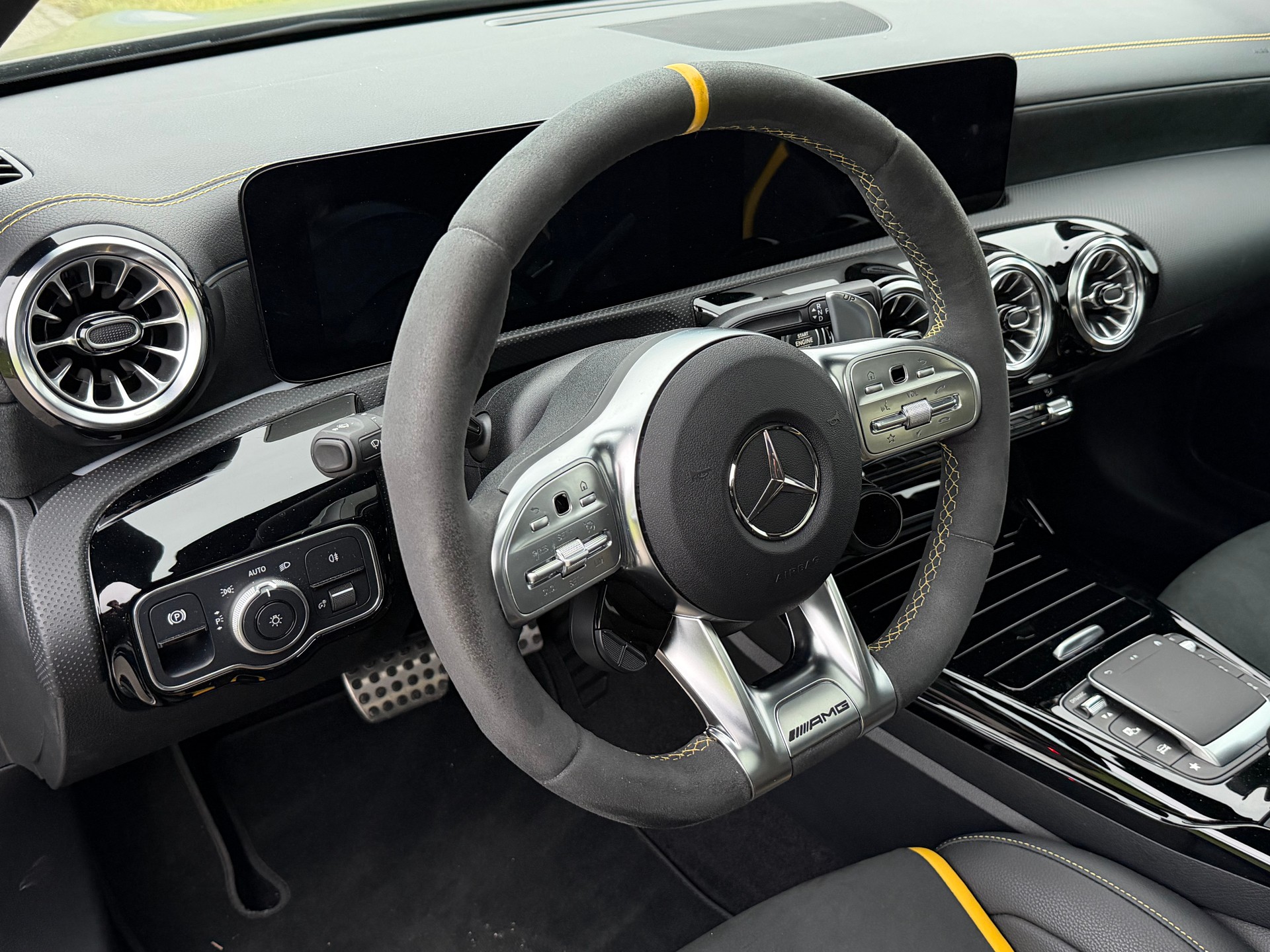 MERCEDES-BENZ CLA 45 S AMG 4Matic+ 8G-DCT Coupé PERFORMANCE-image-12