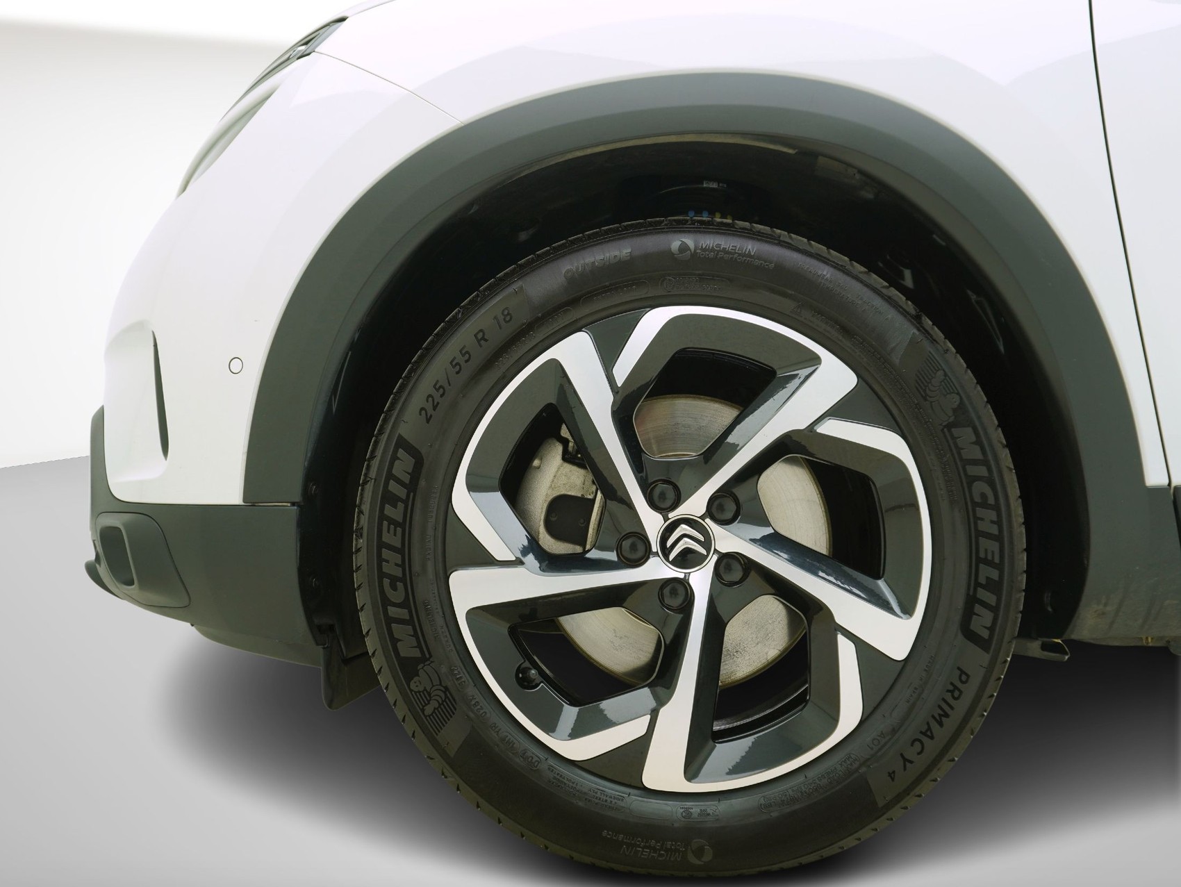 CITROEN C5 Aircross 1.6 Plug-in Hybrid Swiss Edition-image-6