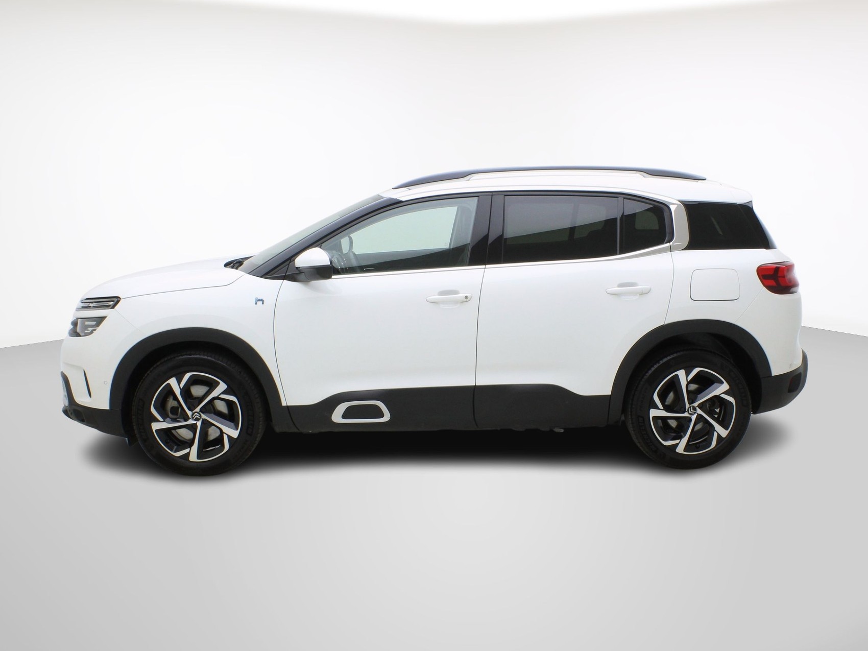 CITROEN C5 Aircross 1.6 Plug-in Hybrid Swiss Edition-image-2