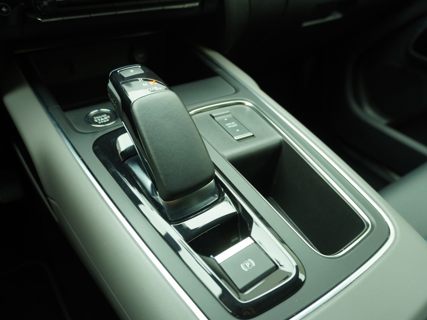 CITROEN C5 Aircross 1.6 Plug-in Hybrid Swiss Edition-image-13