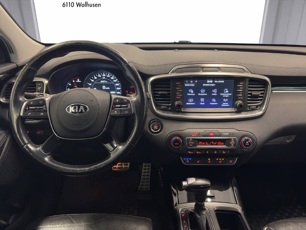 KIA Sorento 2.2 CRDi Style 7P-image-4