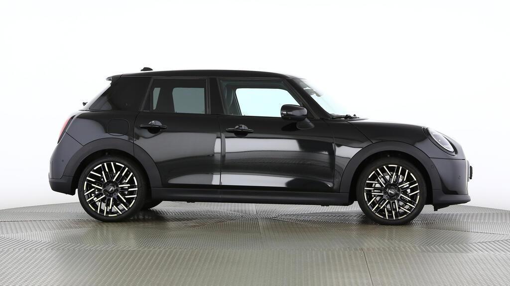 MINI Cooper 5 door C-image-2