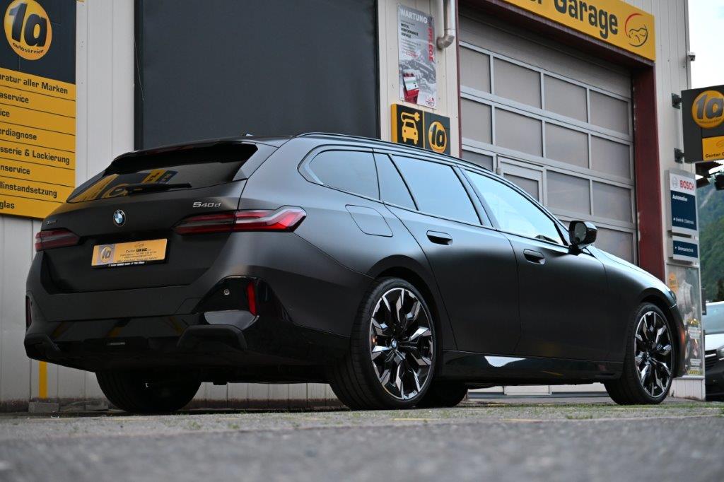 BMW 540d xDrive 48V Touring M Sport Pro Steptronic-image-13