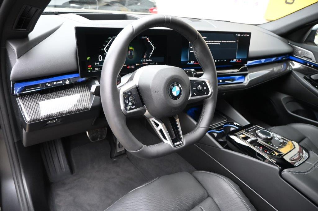 BMW 540d xDrive 48V Touring M Sport Pro Steptronic-image-29